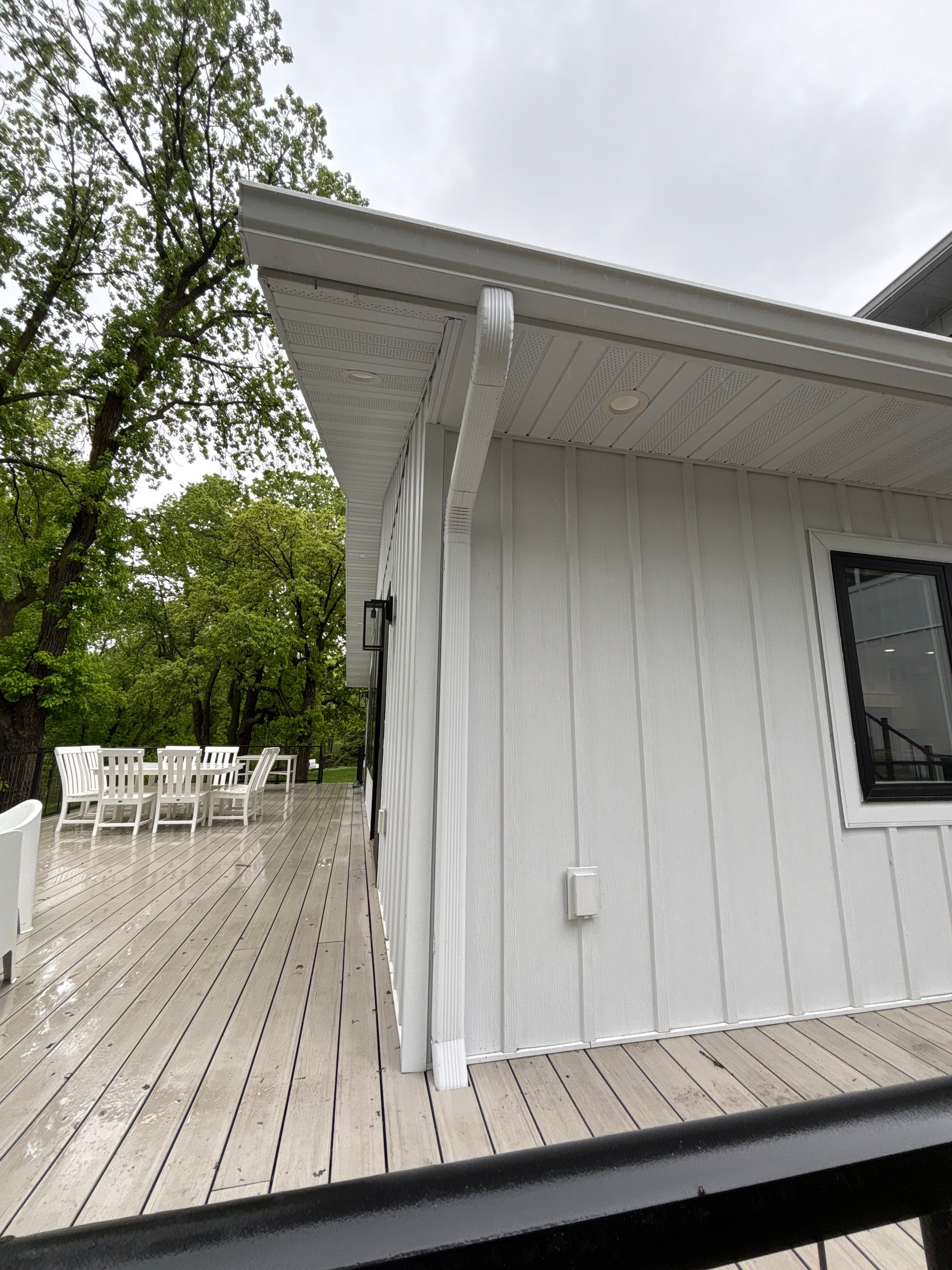 6-Inch White Seamless Gutters with Leaf Blaster Pro Gutter Covers – Cold Spring, MN by Next Level Seamless Gutters / Exteriors Inc.