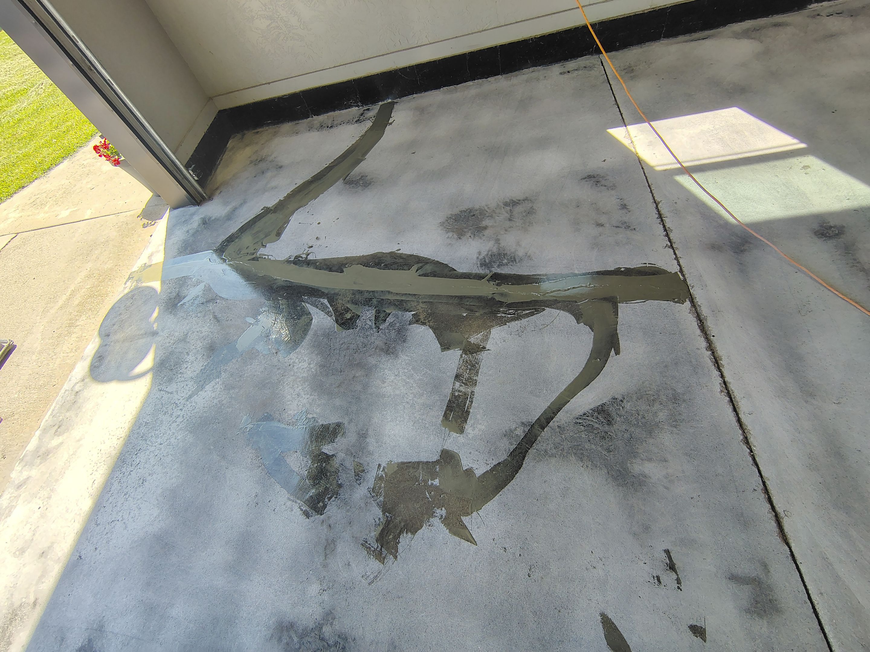Garage Concrete Floor Coating and Crack Repair in Onawa by Select Painting, Coatings & Garage Cabinets