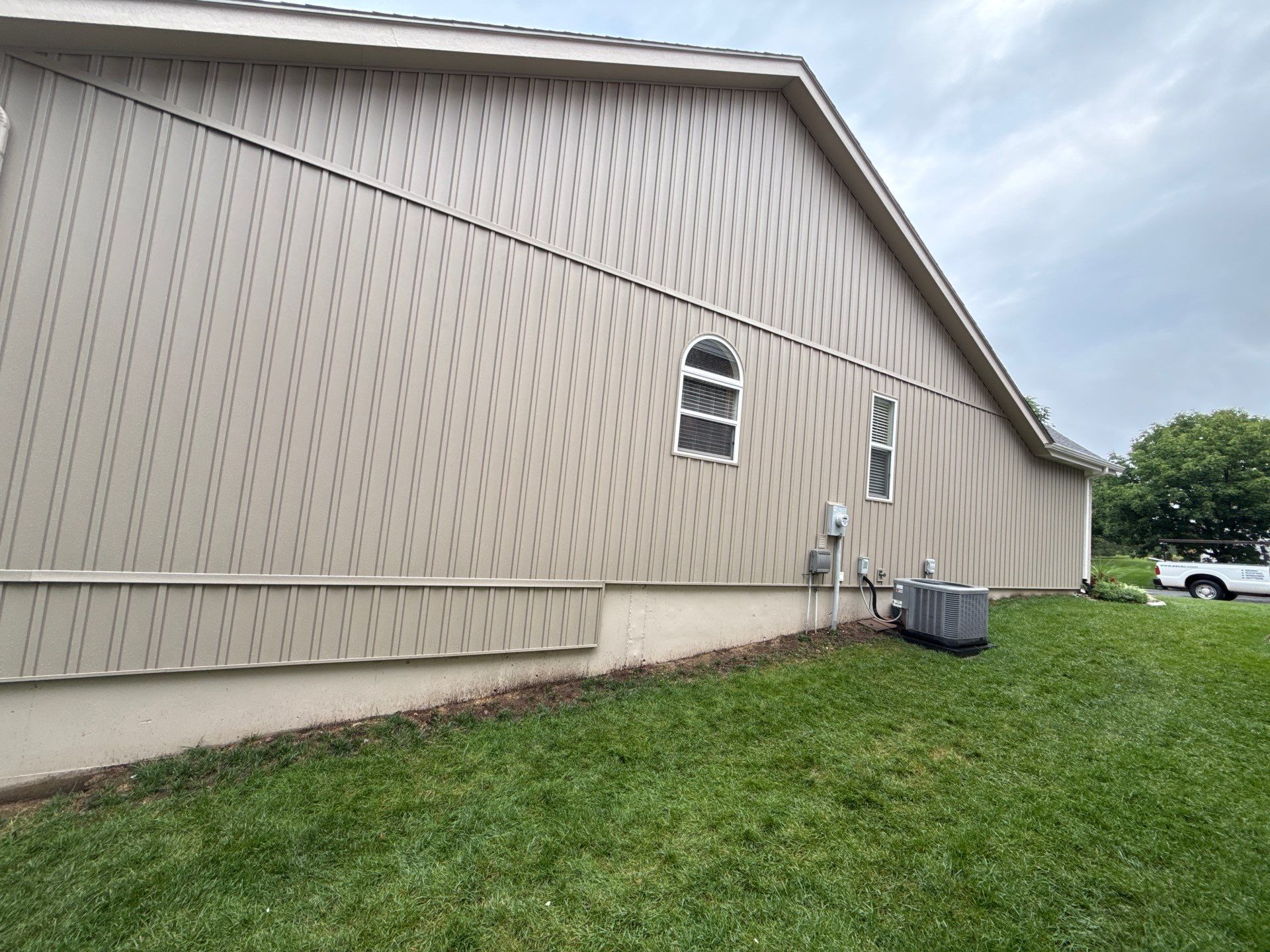 Comprehensive Kansas City Home Remodel With Siding & Roofing Installation by EEC Windows, Siding & Roofing