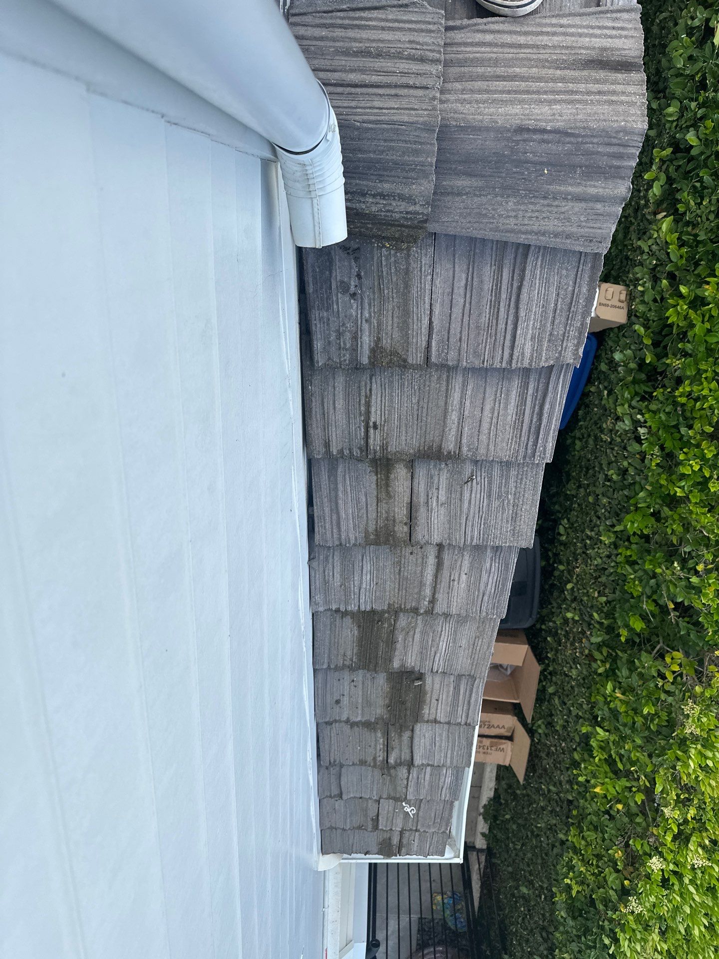 Rust Removal in Newport Beach - Concrete Cleaning by Property Cleaning Experts