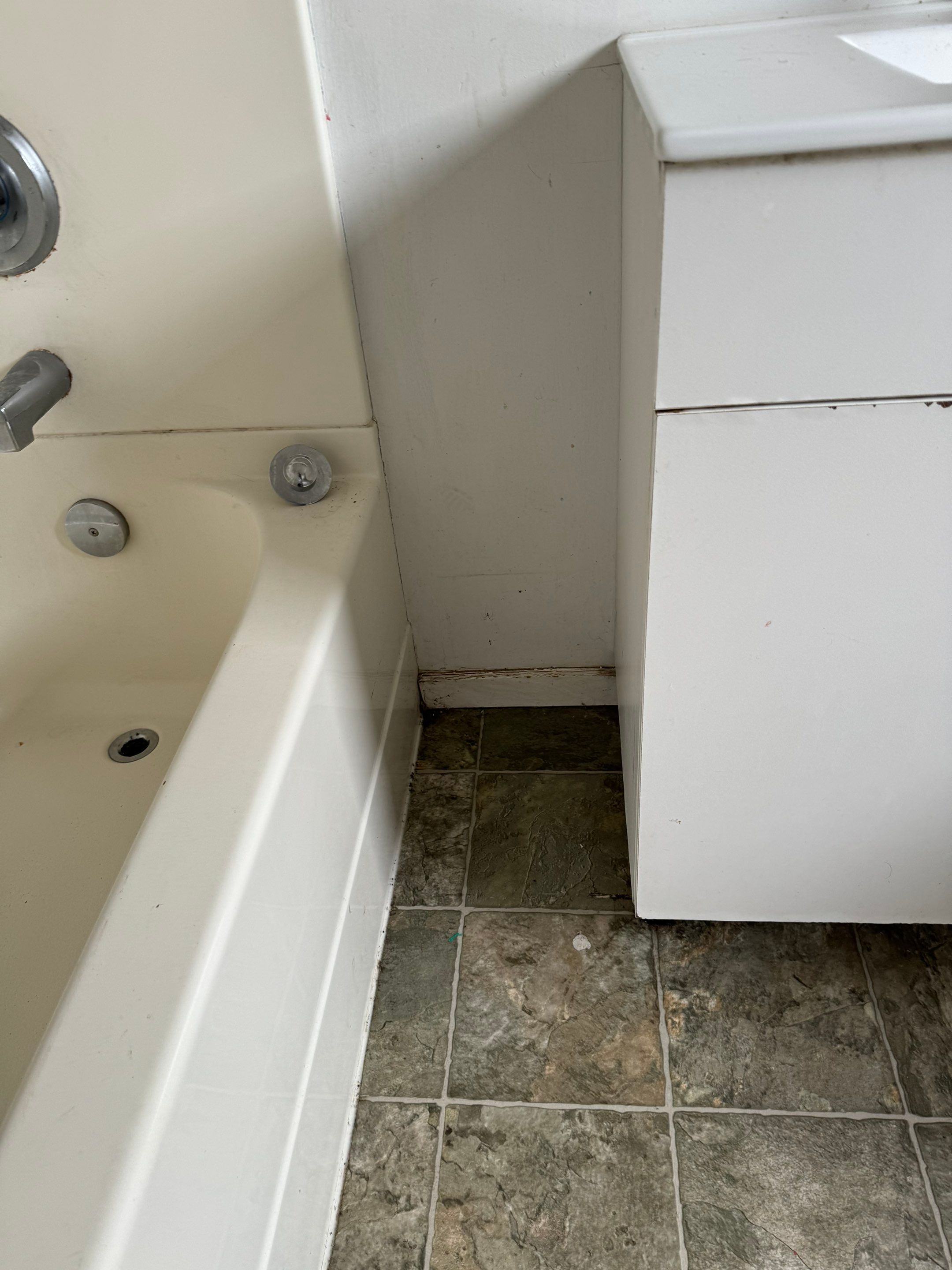 House Renovation - 25th st- West Vancouver by YVR Construction Group