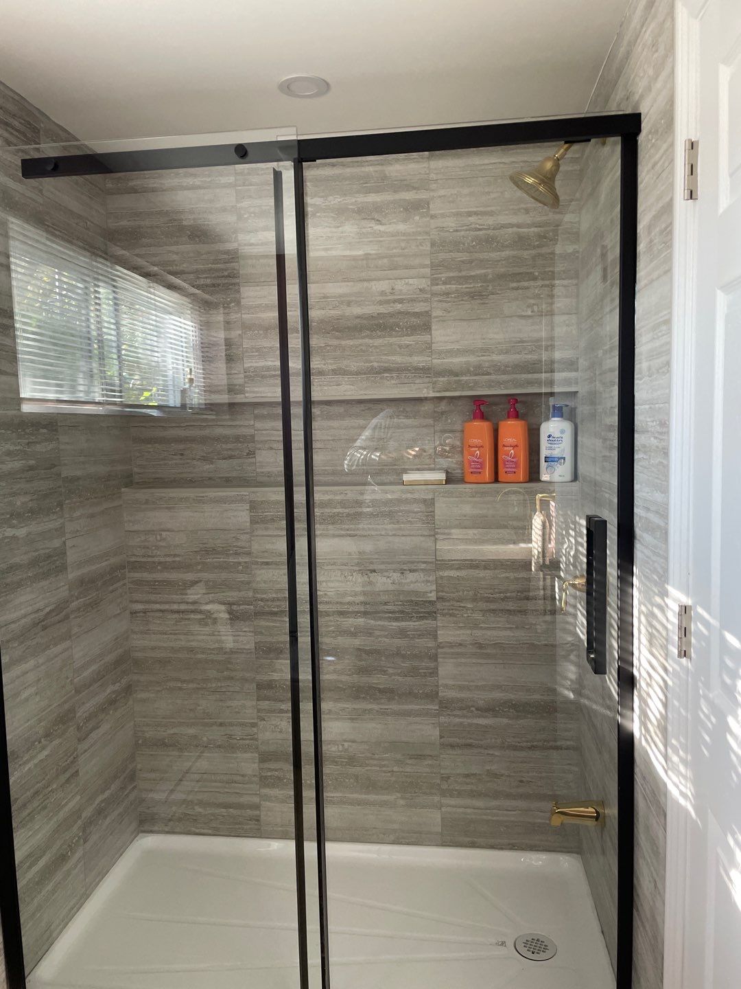 Full house reno by Eco-Nature Construction Inc.