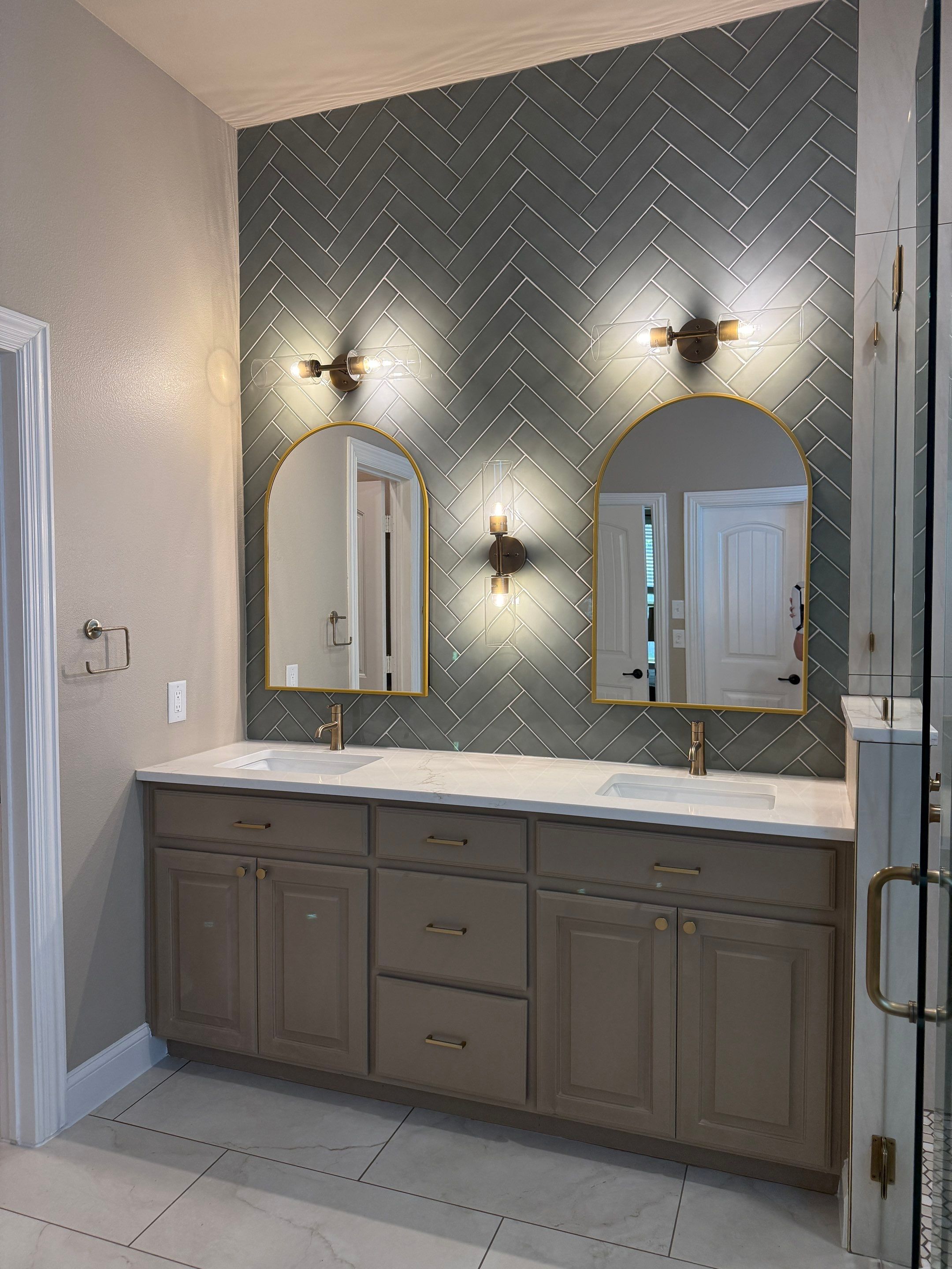 Kitchen & Primary Bath Remodel- McKinney, TX by C3 Custom Builds