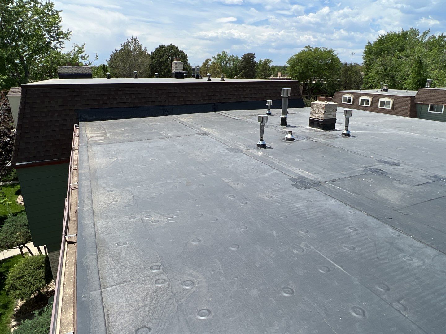 Commercial Roofing Installation using MuleHide EPDM .60 - BLACK by A to Z Roofing