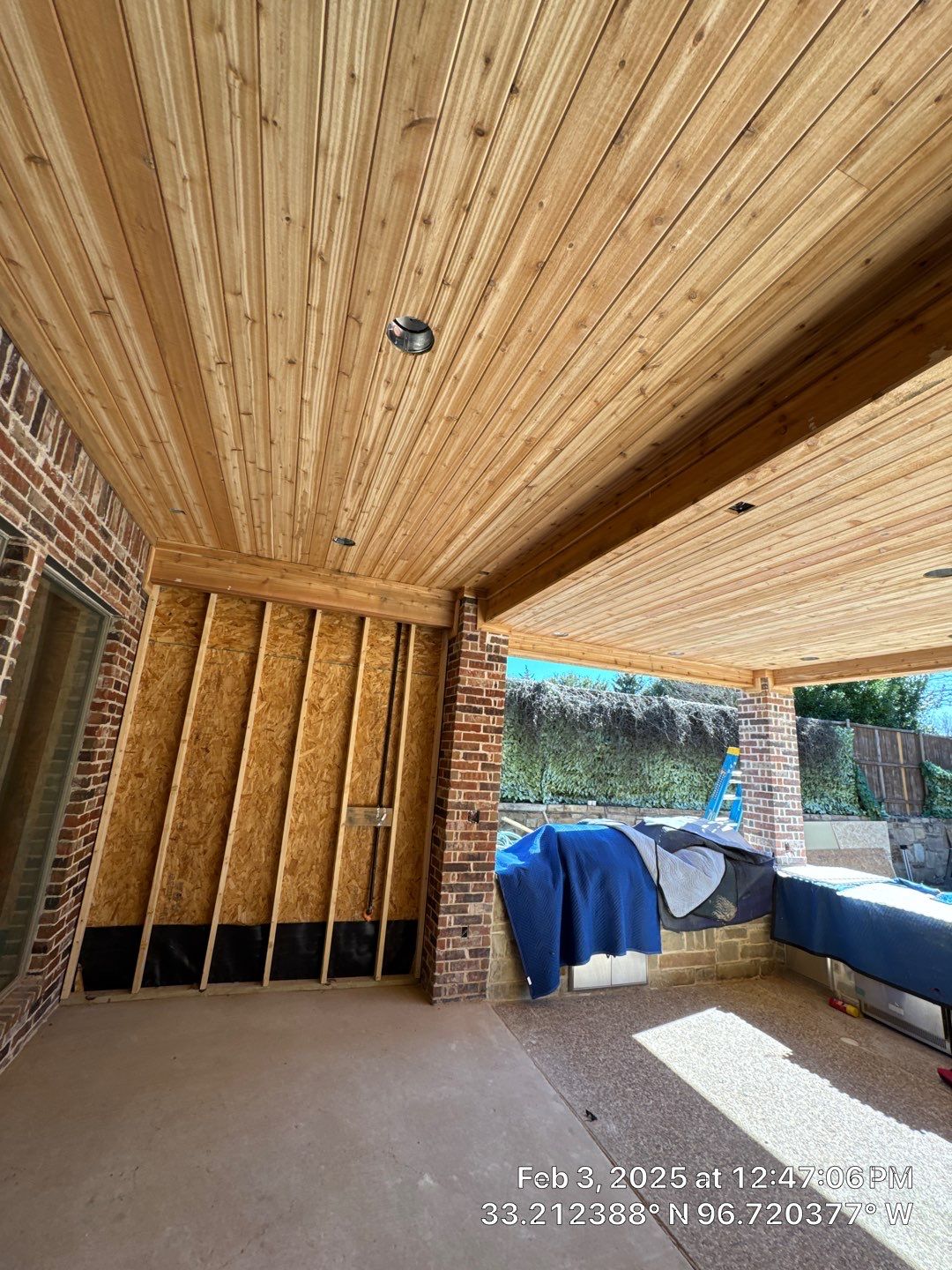 Patio & Pool bath addition by SLM General Contractors & Roofing