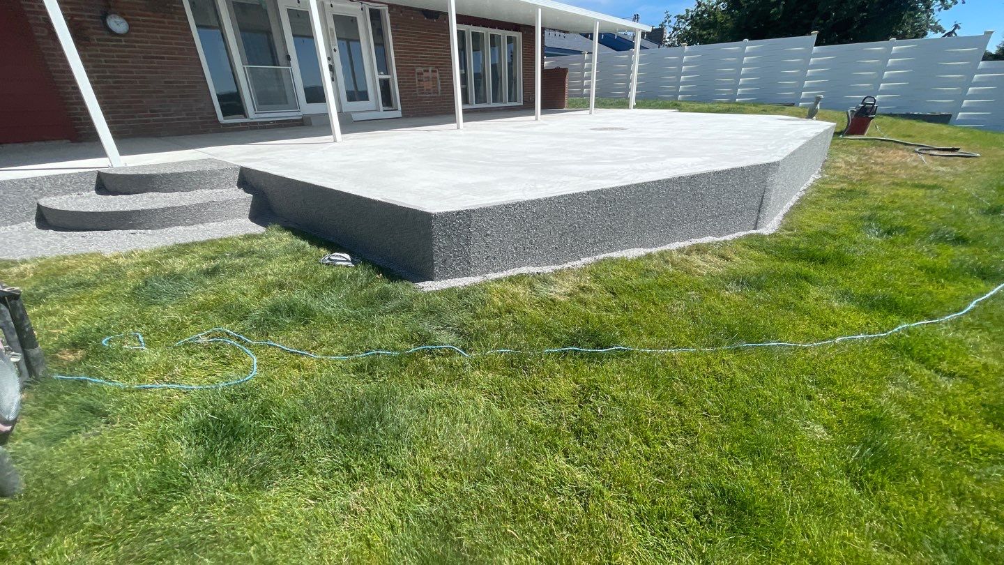 Patio Transformation using Echo 1/4" Chip by Croc Coatings, LLC