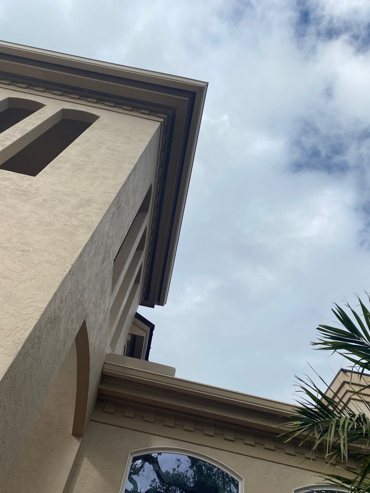 Seamless Gutters in Sarasota FL by Gutter Professors