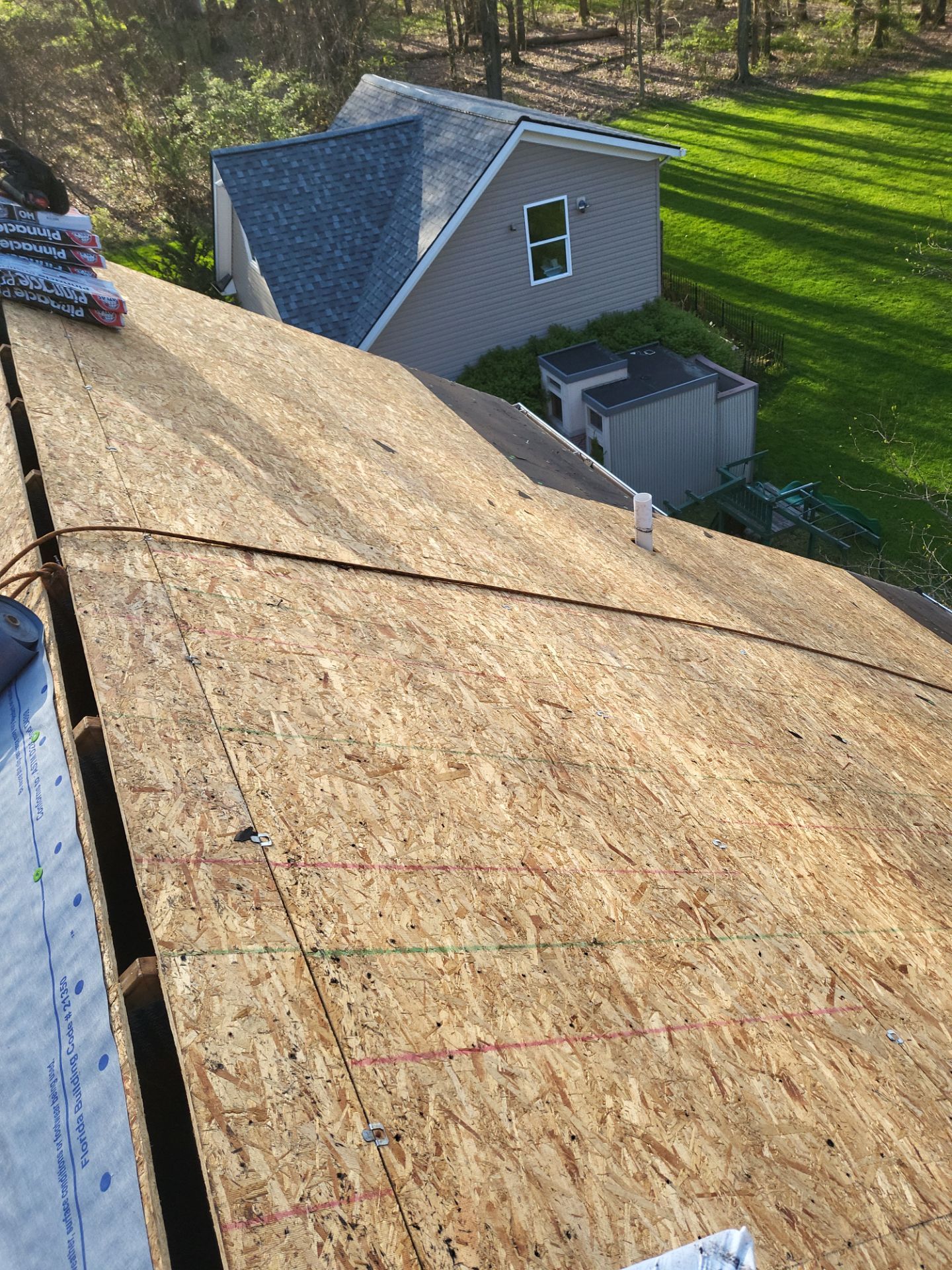 Atlas Pinnacle, Color, Coastal Granite, Drip Edge, Color, Black by Eagle Eye Roofing