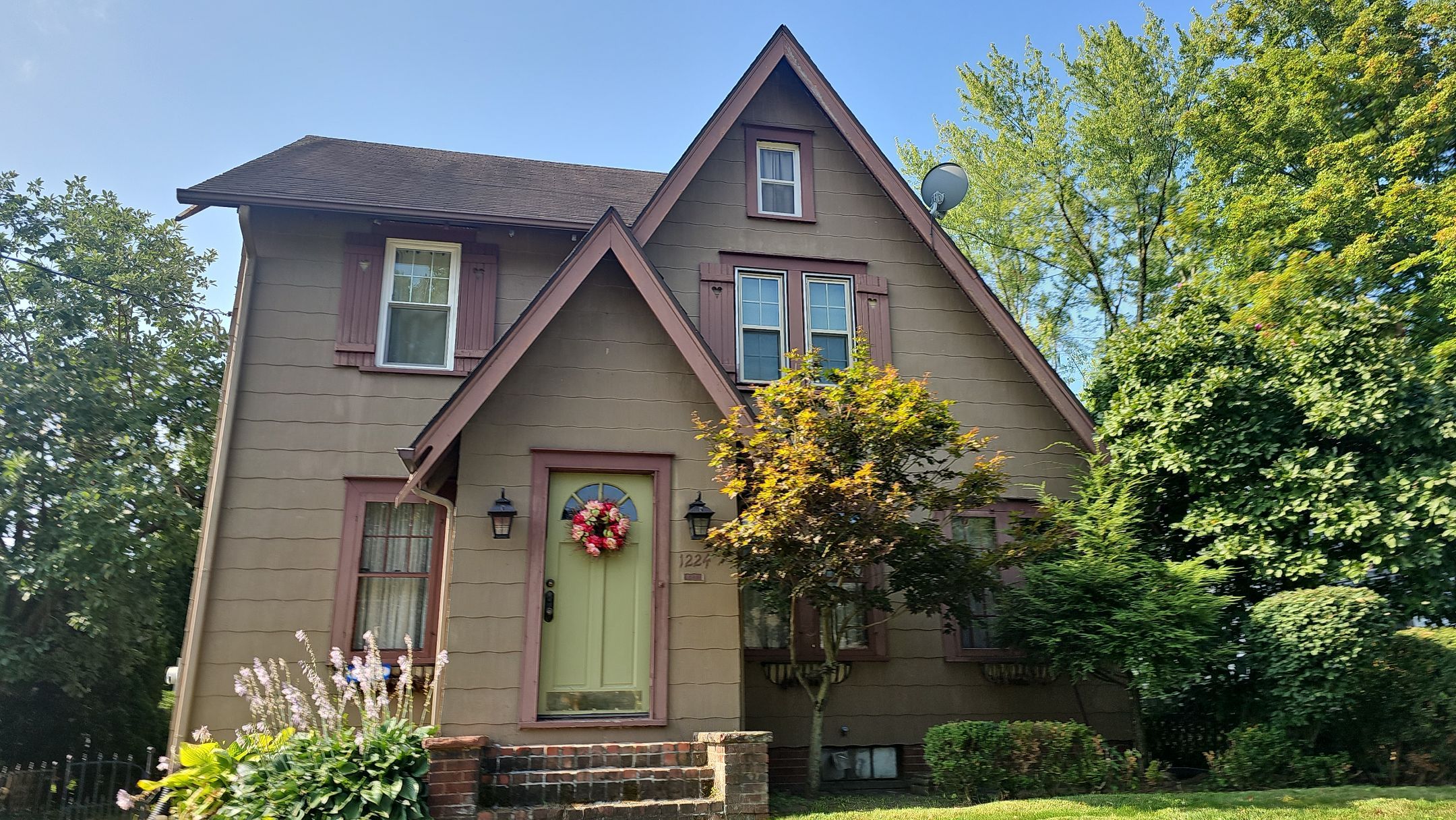ATLAS PINNACLE COLOR: BURNT HICKORY DRIP EDGE: ROYAL BROWN by Eagle Eye Roofing