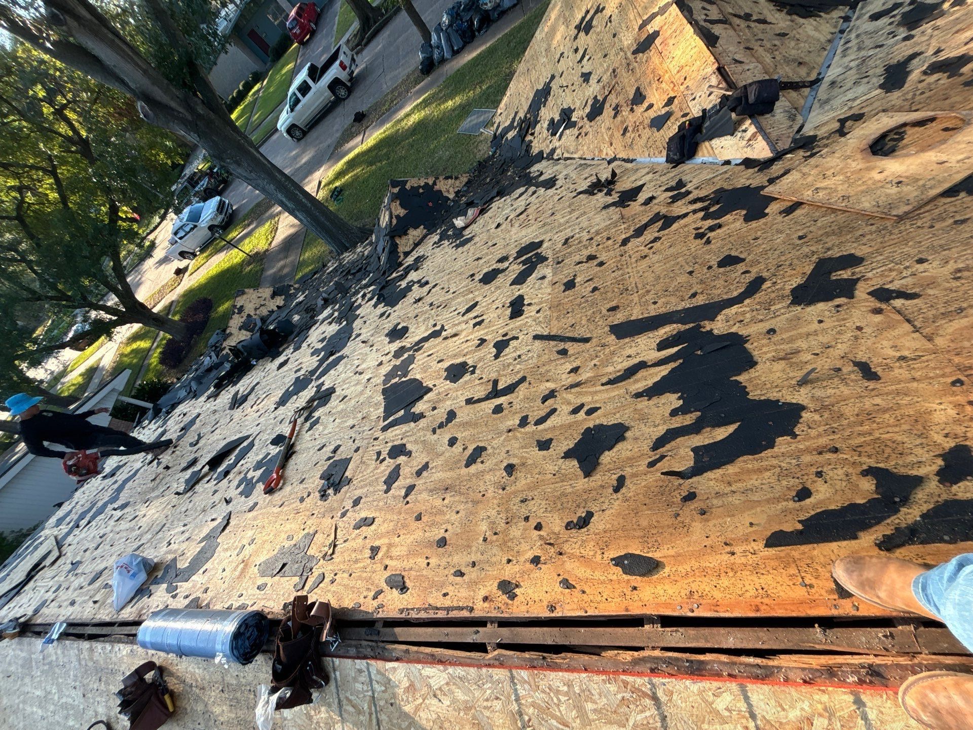 Residential Roofing Installation using Owen's Corning Duration (Lifetime) Shingles by Roof Repair Company