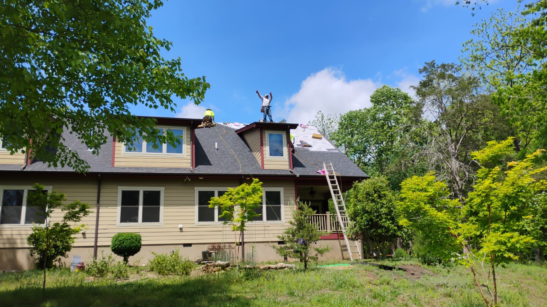 Tony's roof by BROCK BUILDERS 