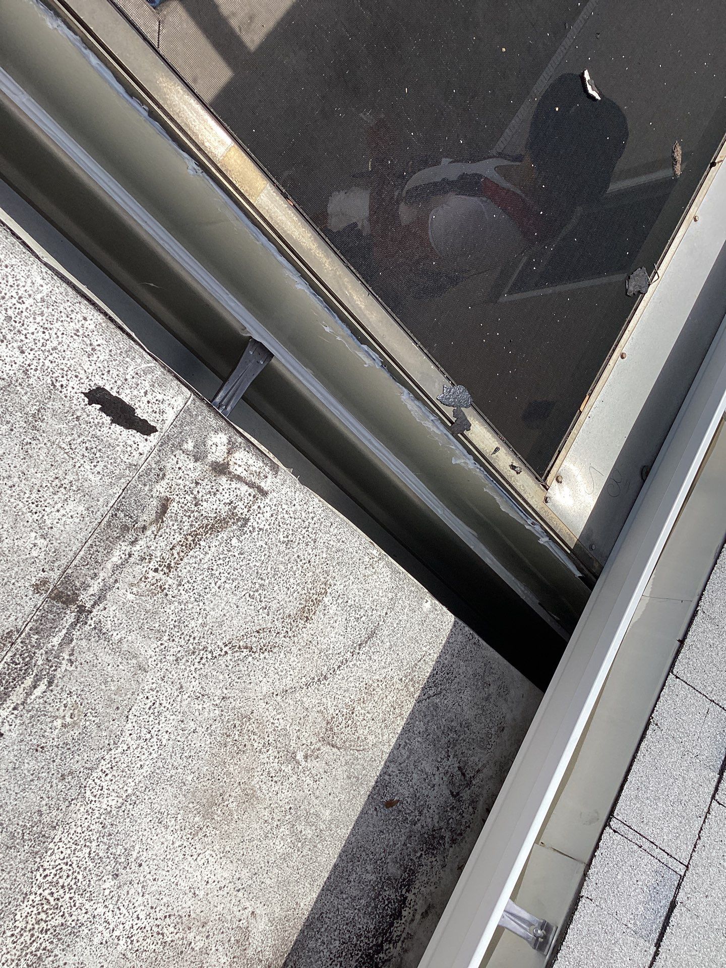 White Seamless Gutters and Splash Guards in Fort Myers FL by Gutter Professor by Gutter Professors