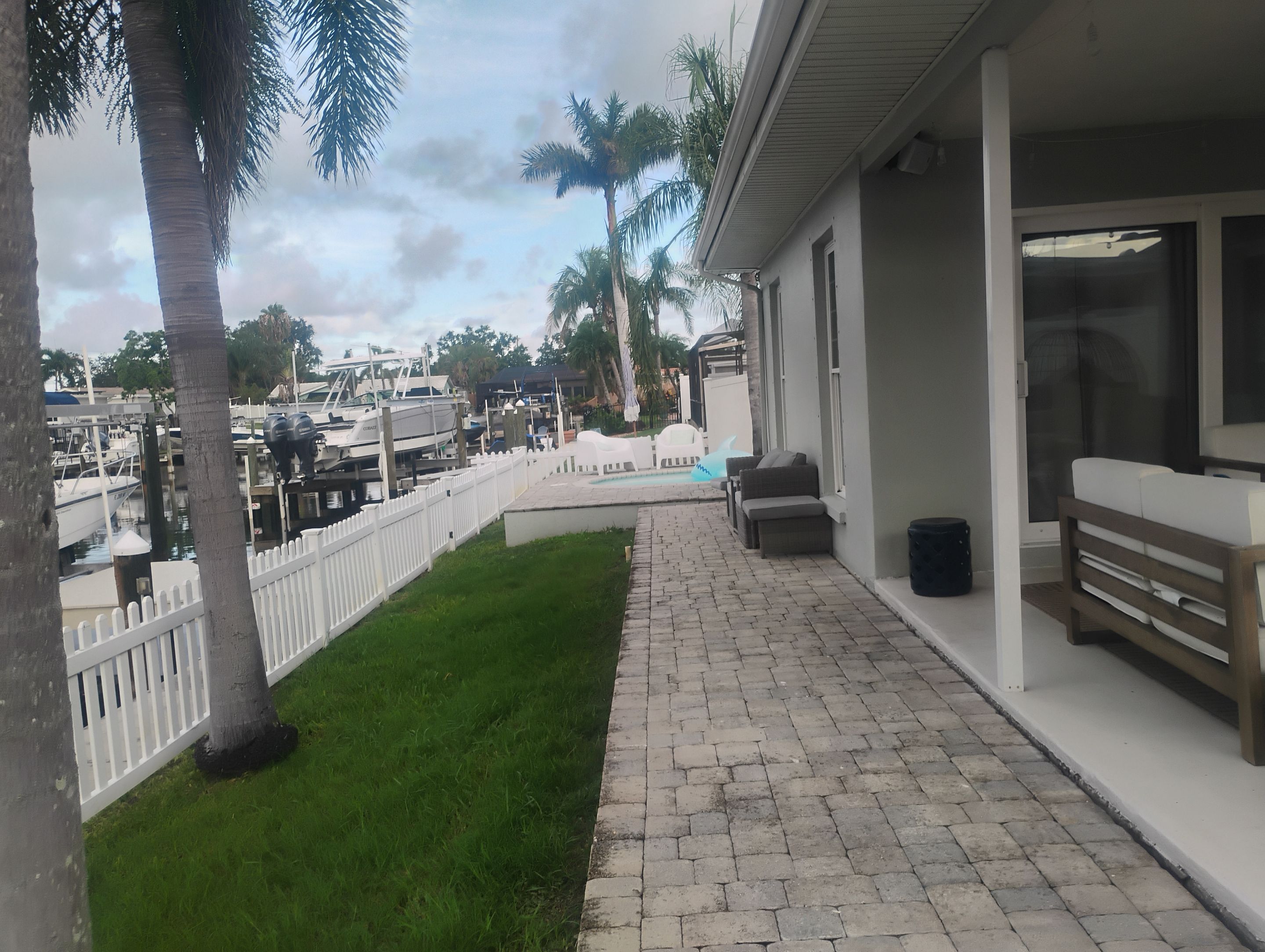 Project in St. Petersburg 33703 by Mitchell Roofing Company LLC 