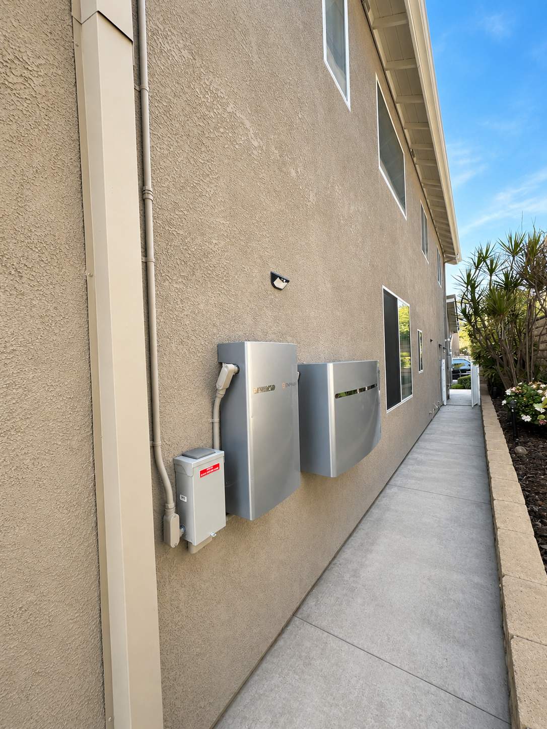 Enphase Energy Storage and EV Charger Installation in Thousand Oaks by AWS Solar