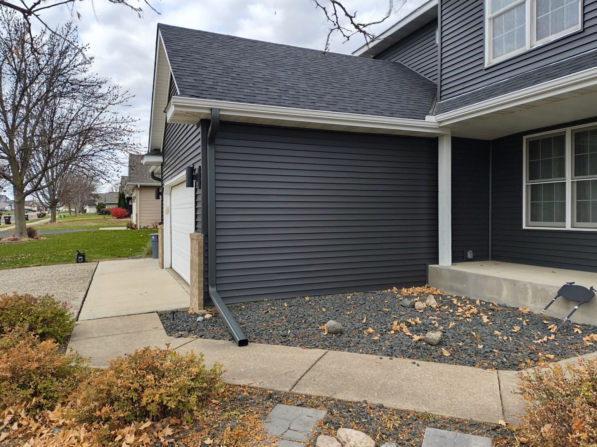 5-Inch White Gutters – Delano, MN by Next Level Seamless Gutters / Exteriors Inc.