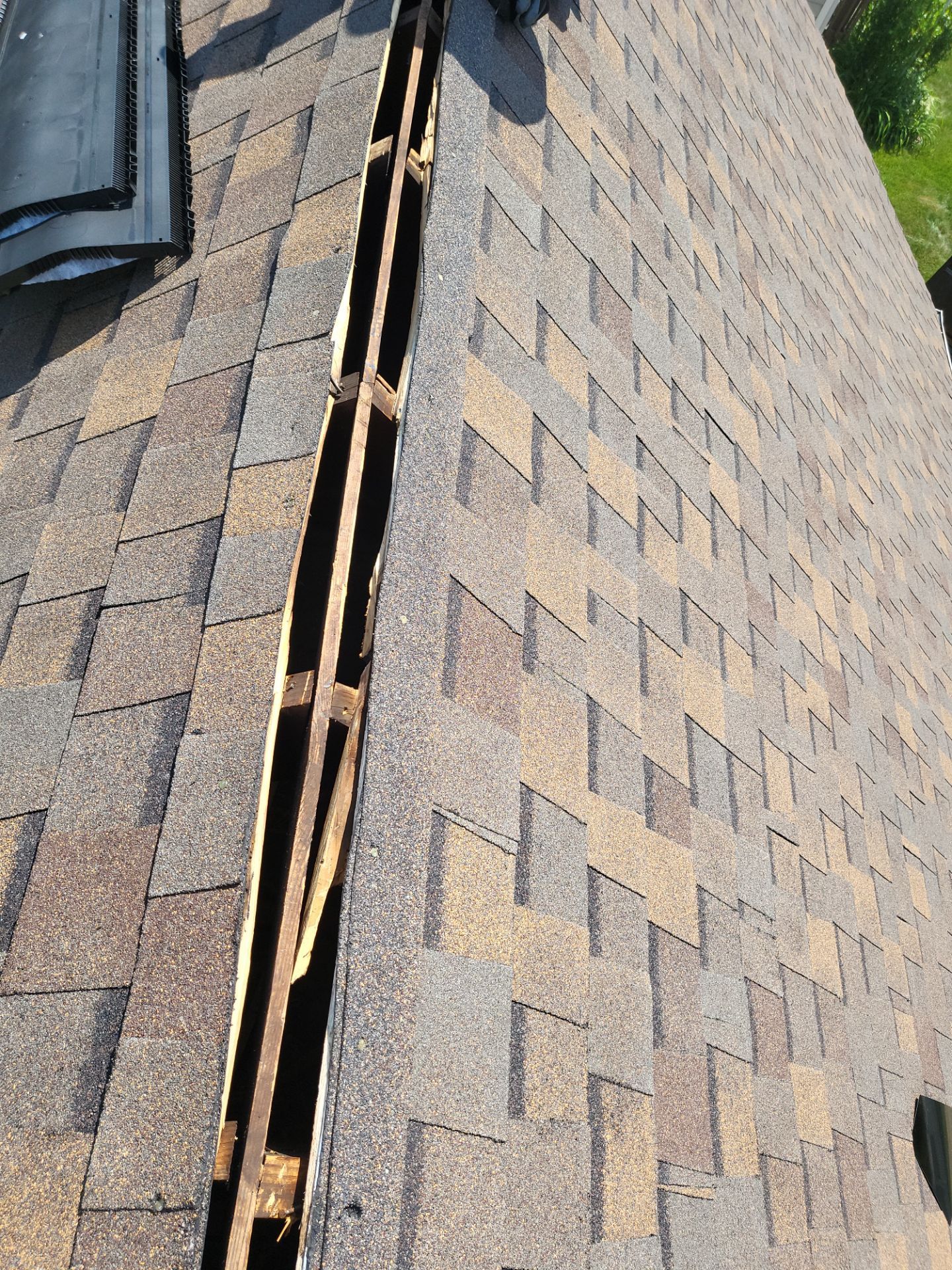 Atlas Pinnacle, Color, Copper Canyon, Drip Edge, Color, White by Eagle Eye Roofing