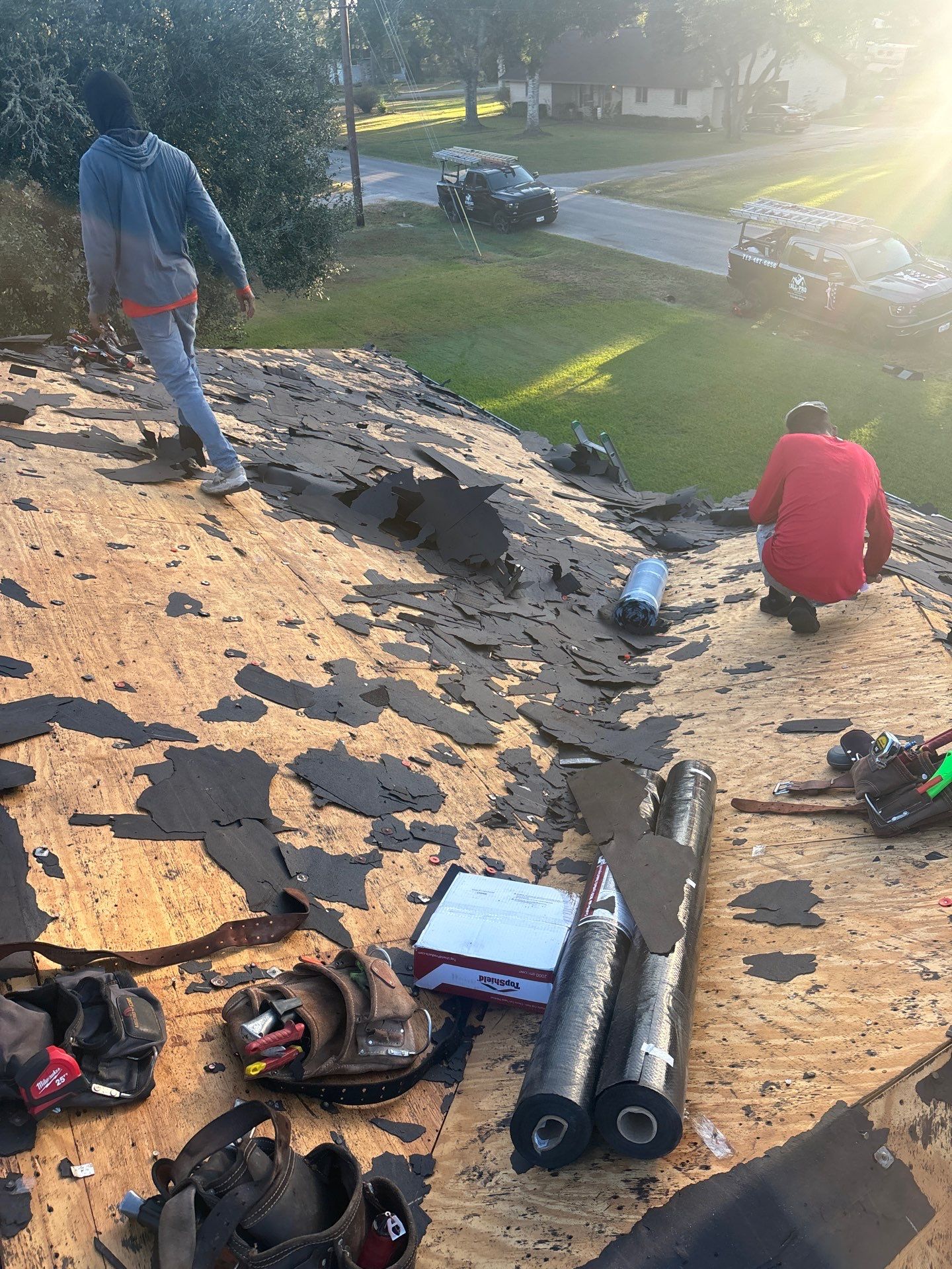 Residential Roofing Installation using Owen's Corning Duration (Lifetime) Shingles by Roof Repair Company