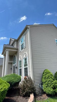 Turtle Shell gutter protection installation in Plainfield, IL 60585, photograph 15
