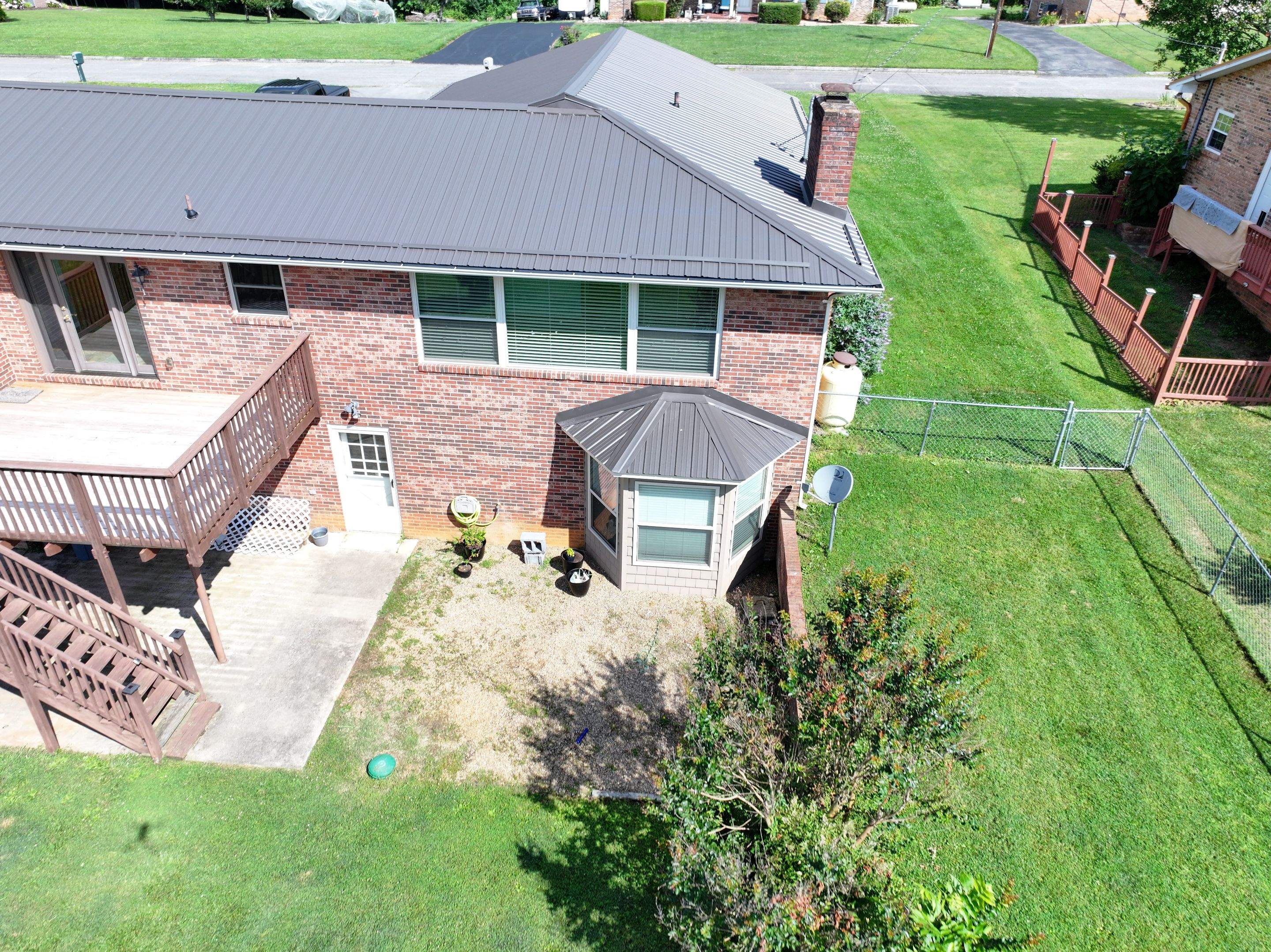 Maximoff Residence by Omnia Roofing