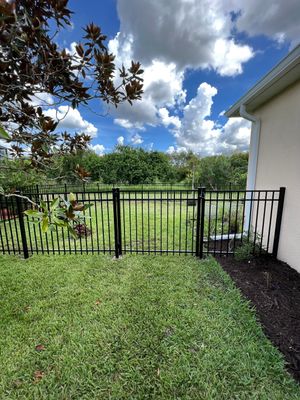 Black Aluminum Fence Installation in Bradenton, FL