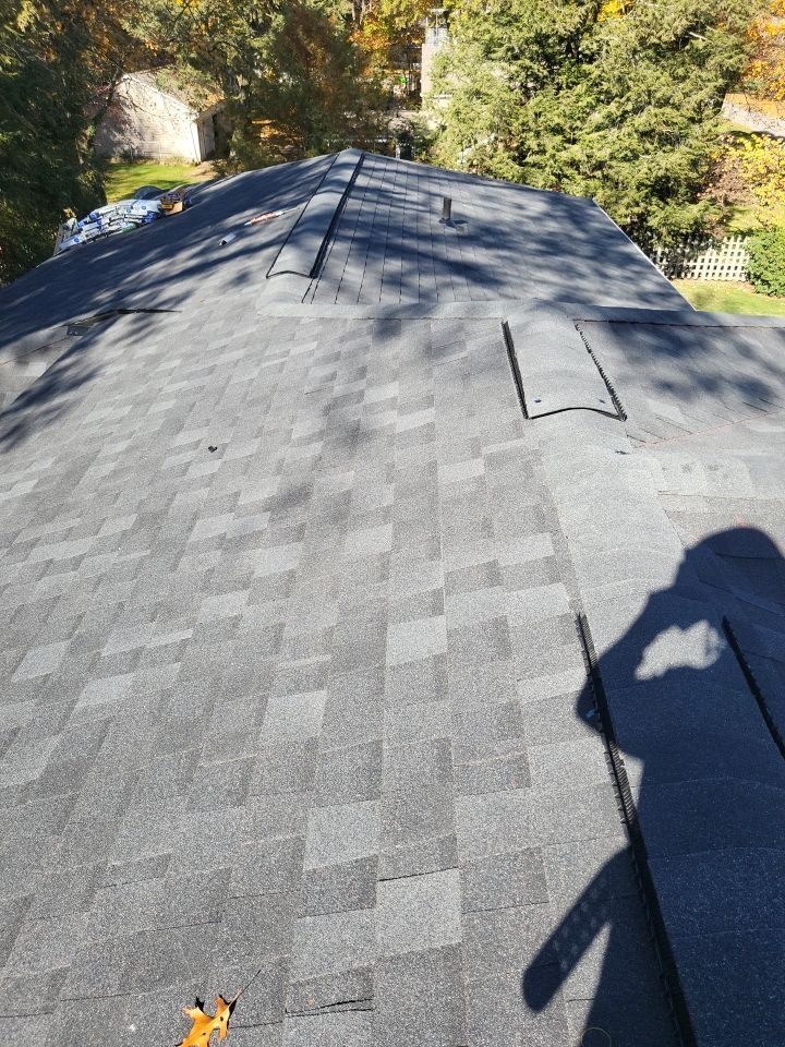 ATLAS PINNACLE COLOR: SCOTCHGARD BLACK SHADOW DRIP EDGE: WHITE by Eagle Eye Roofing