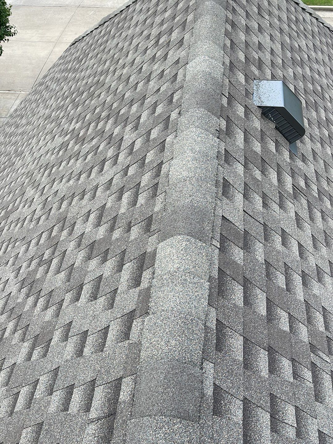 GAF HDZ - Weathered Wood by Elite Roofing LLC