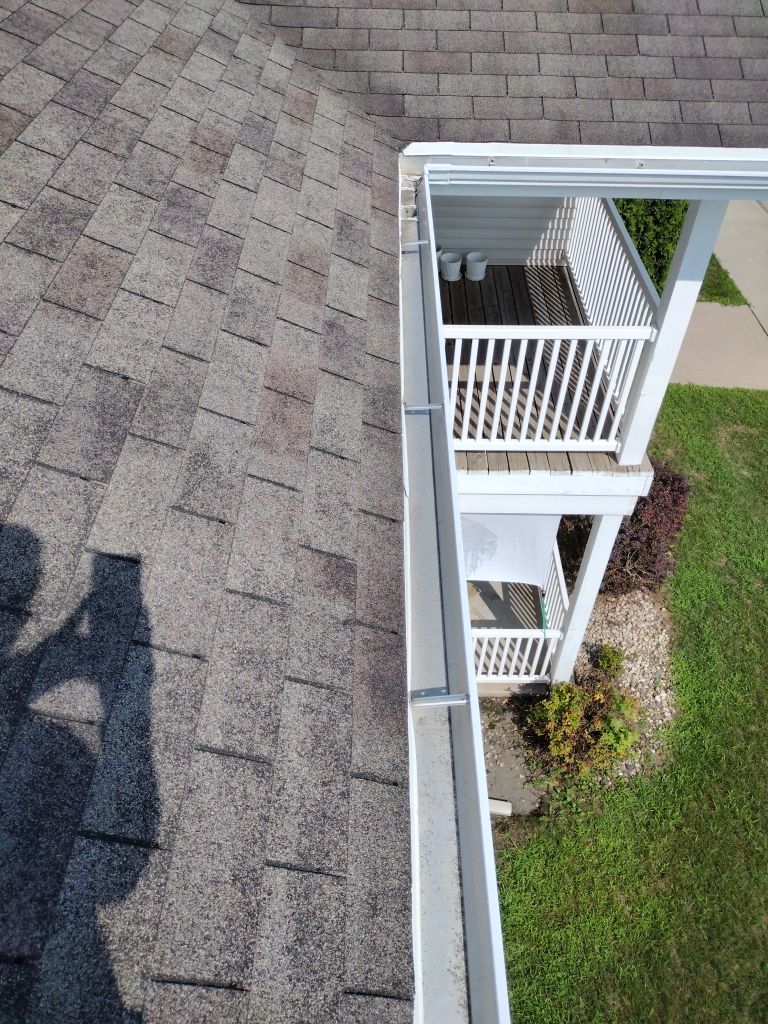HOA gutter cleaning after photo.