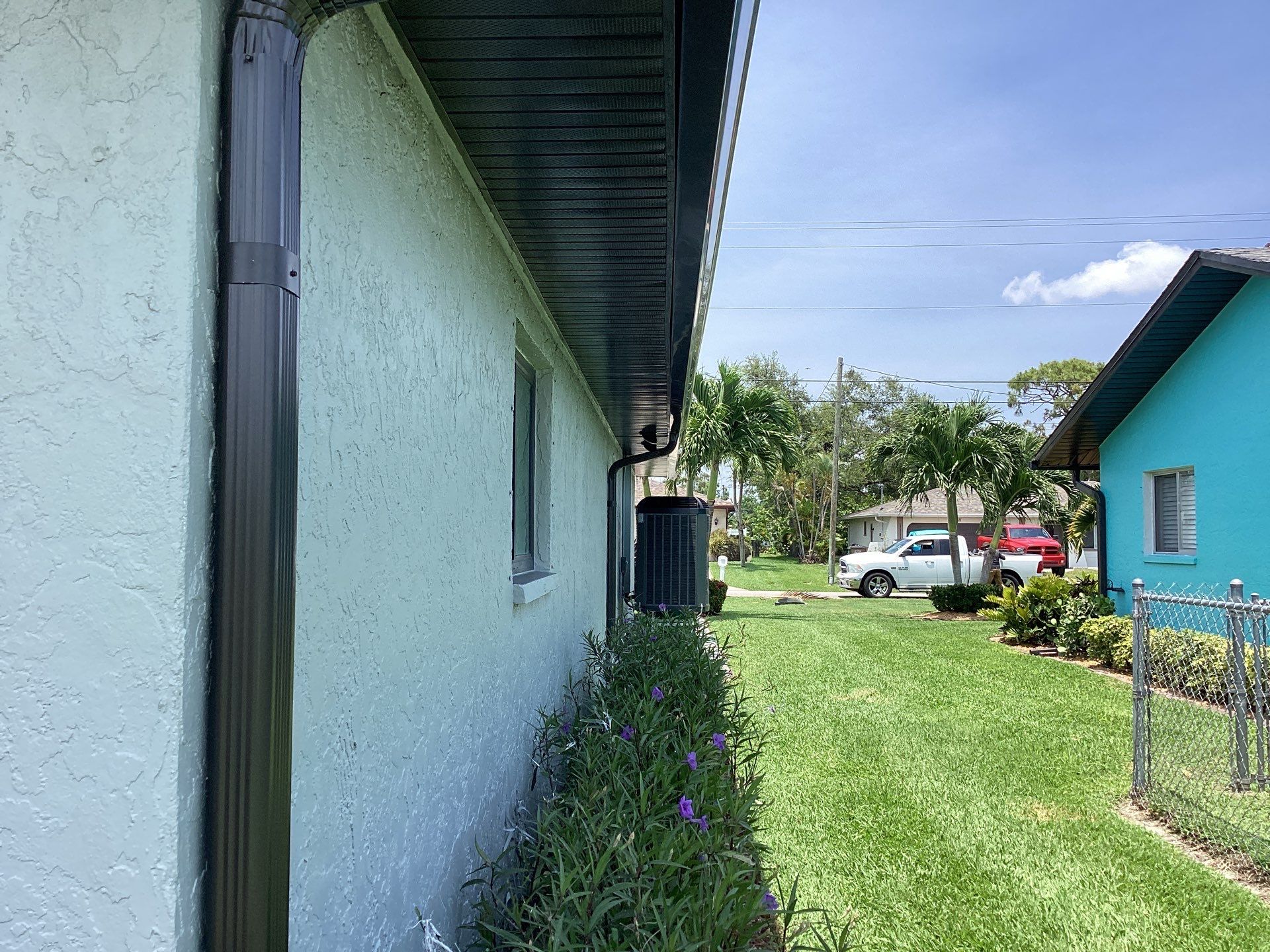 Bronze Seamless Gutters using 6 Inch Seamless Gutters in Cape Coral by Gutter Professors
