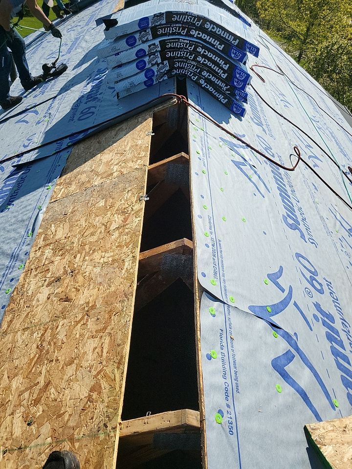 ATLAS PINNACLE COLOR: BLACK SHADOW DRIP EDGE: WHITE by Eagle Eye Roofing