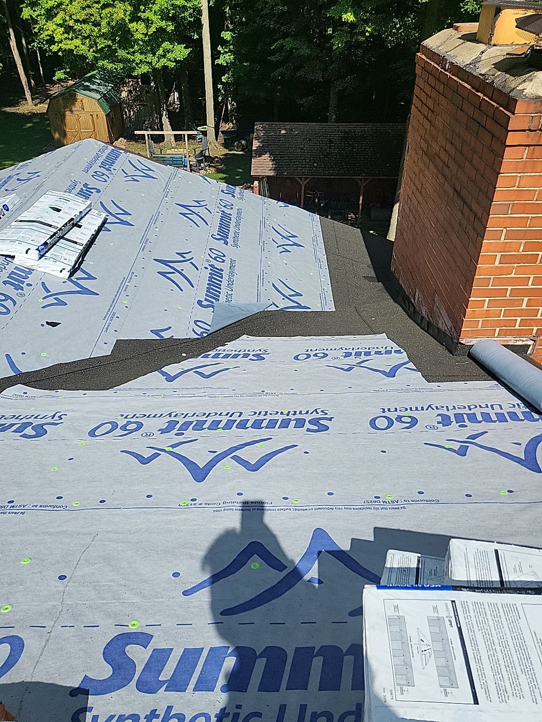 ATLAS PINNACLE COLOR: COASTAL GRANITE by Eagle Eye Roofing