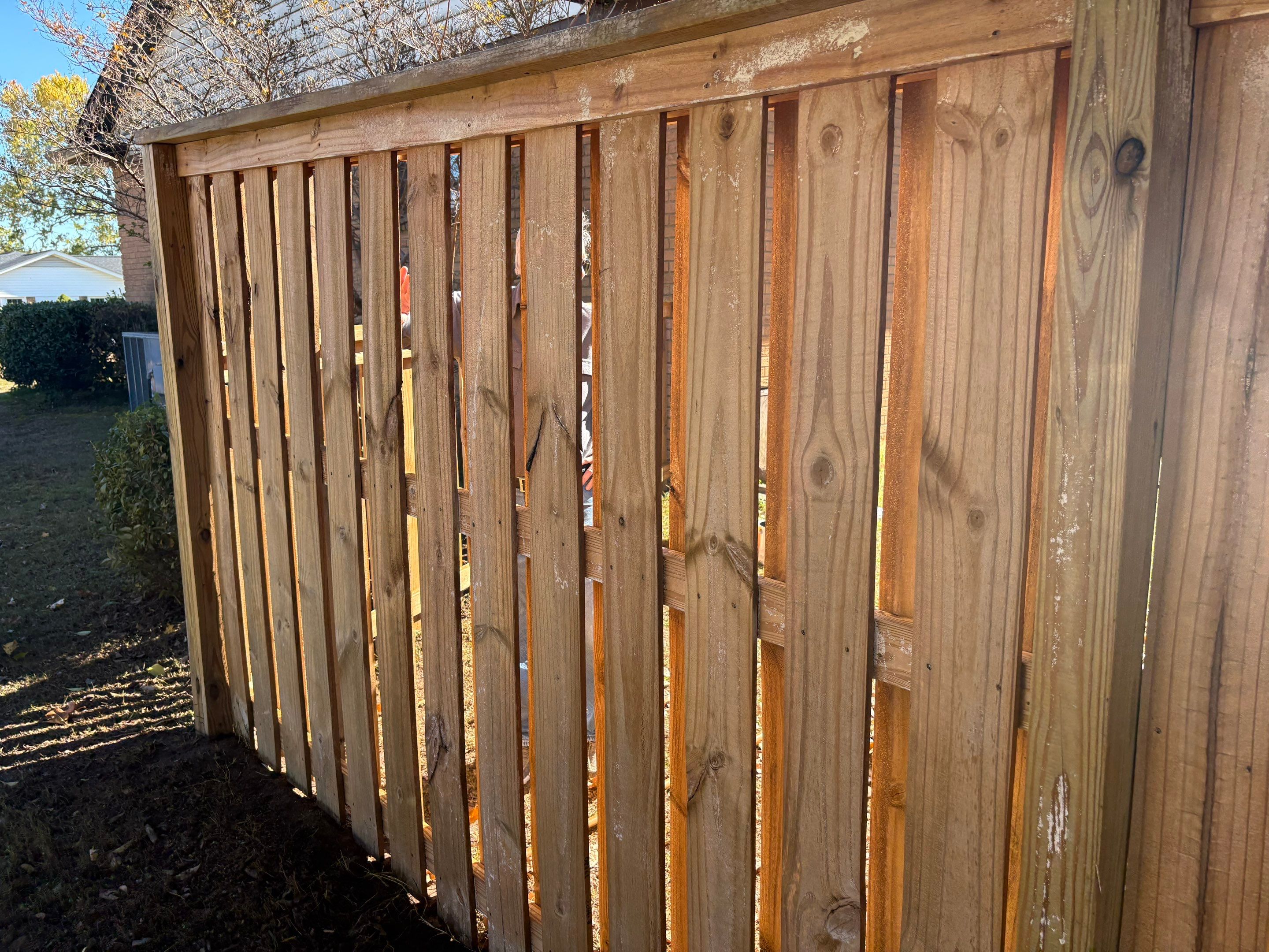 Wood Fence using Wood Sealant and Stain by DuraSeal