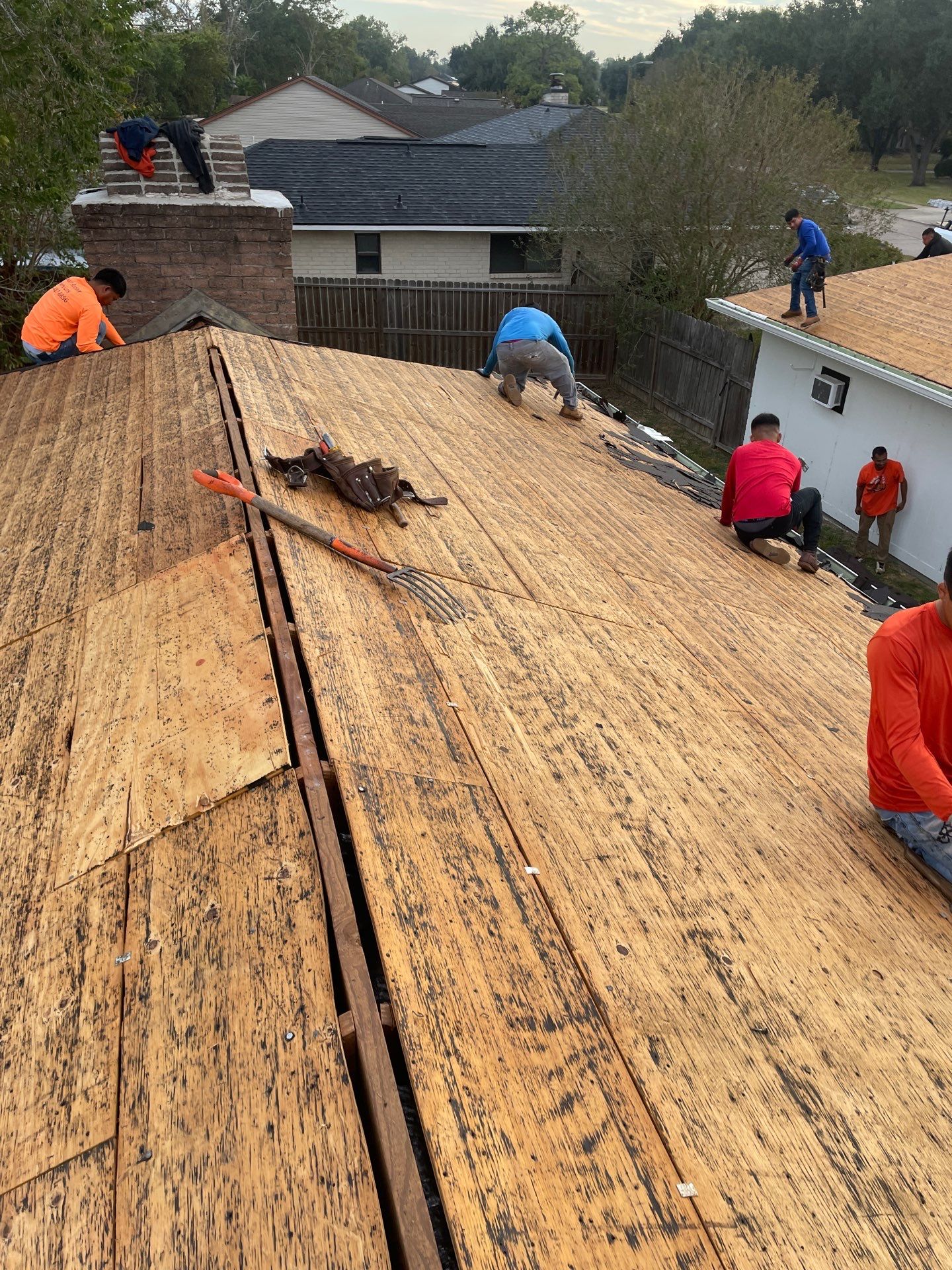 Residential Roofing Installation using Owen's Corning Duration (Lifetime) Shingles by Roof Repair Company