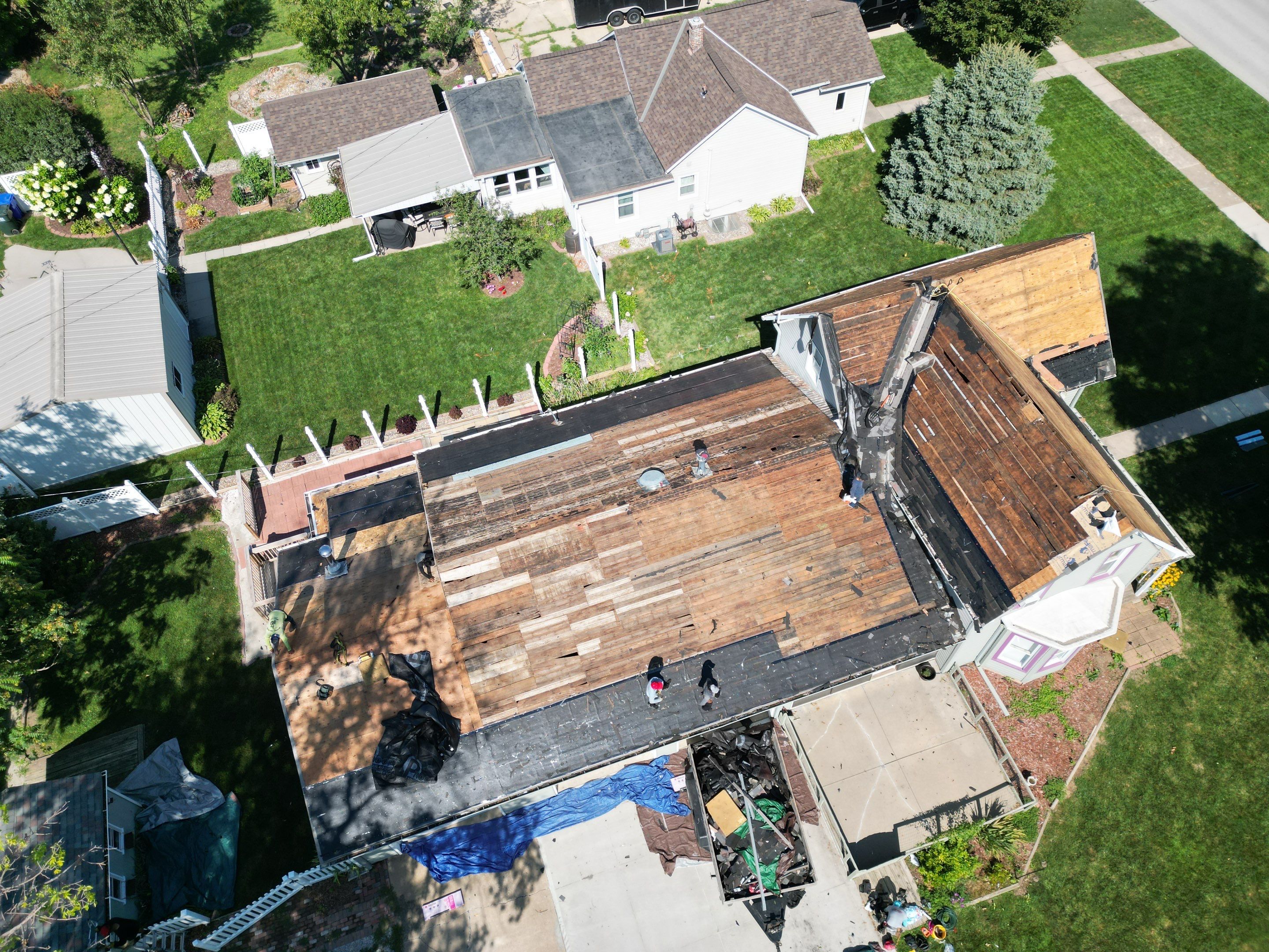 Residential Roofing Installation using Owens Corning Duration Colonial Slate by Lightning Exteriors
