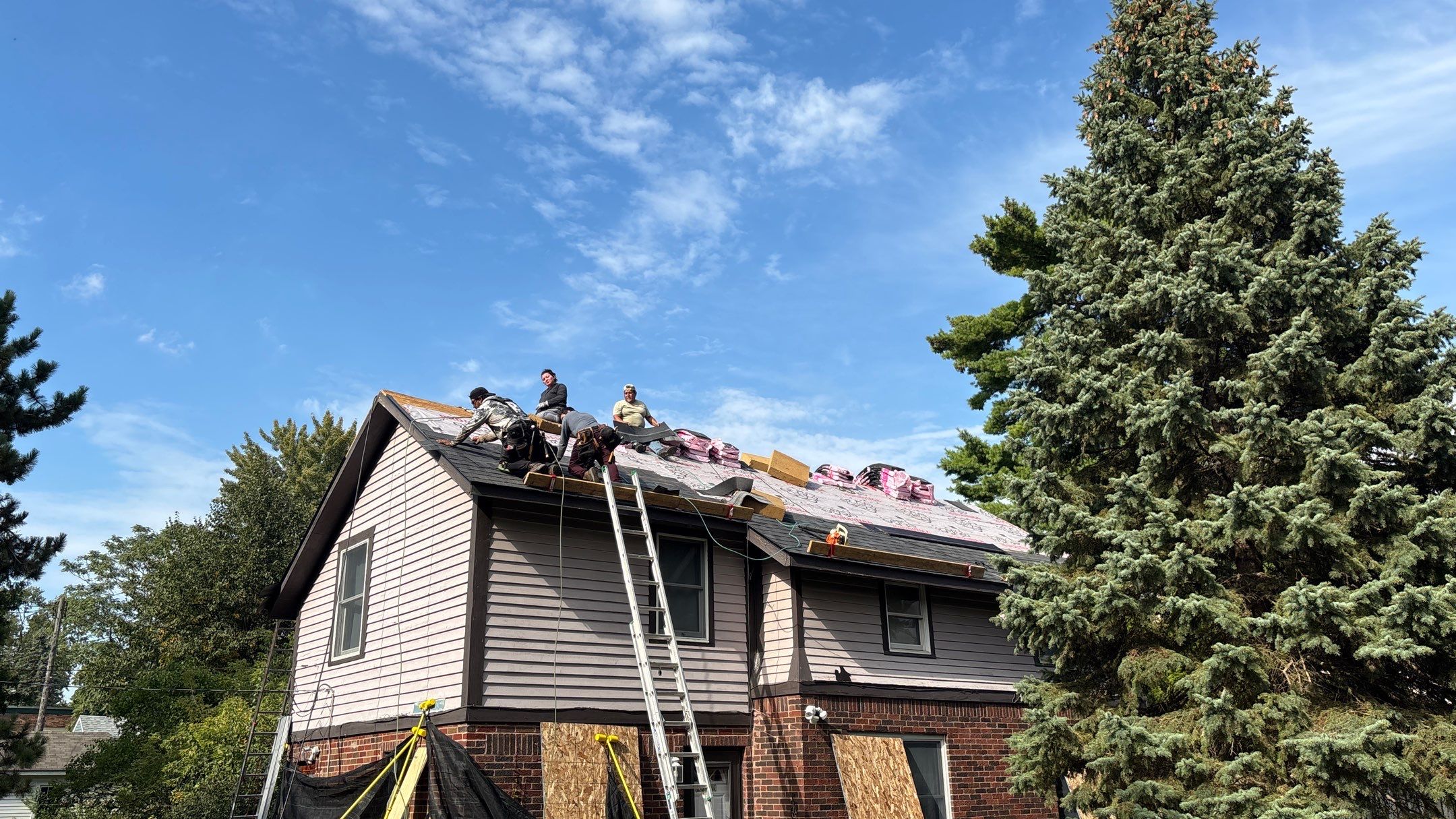 Roof Replacement using Owens Corning Onyx Black by 180 Contractors