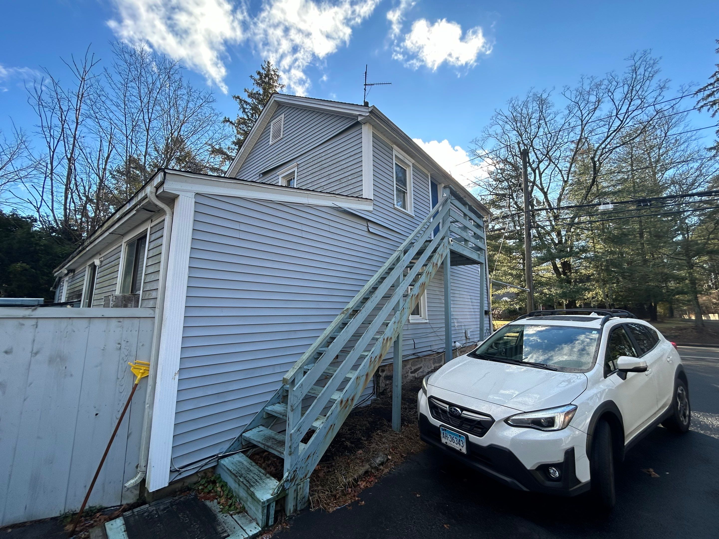 Roof & Siding by JLP PRO SERVICES LLC