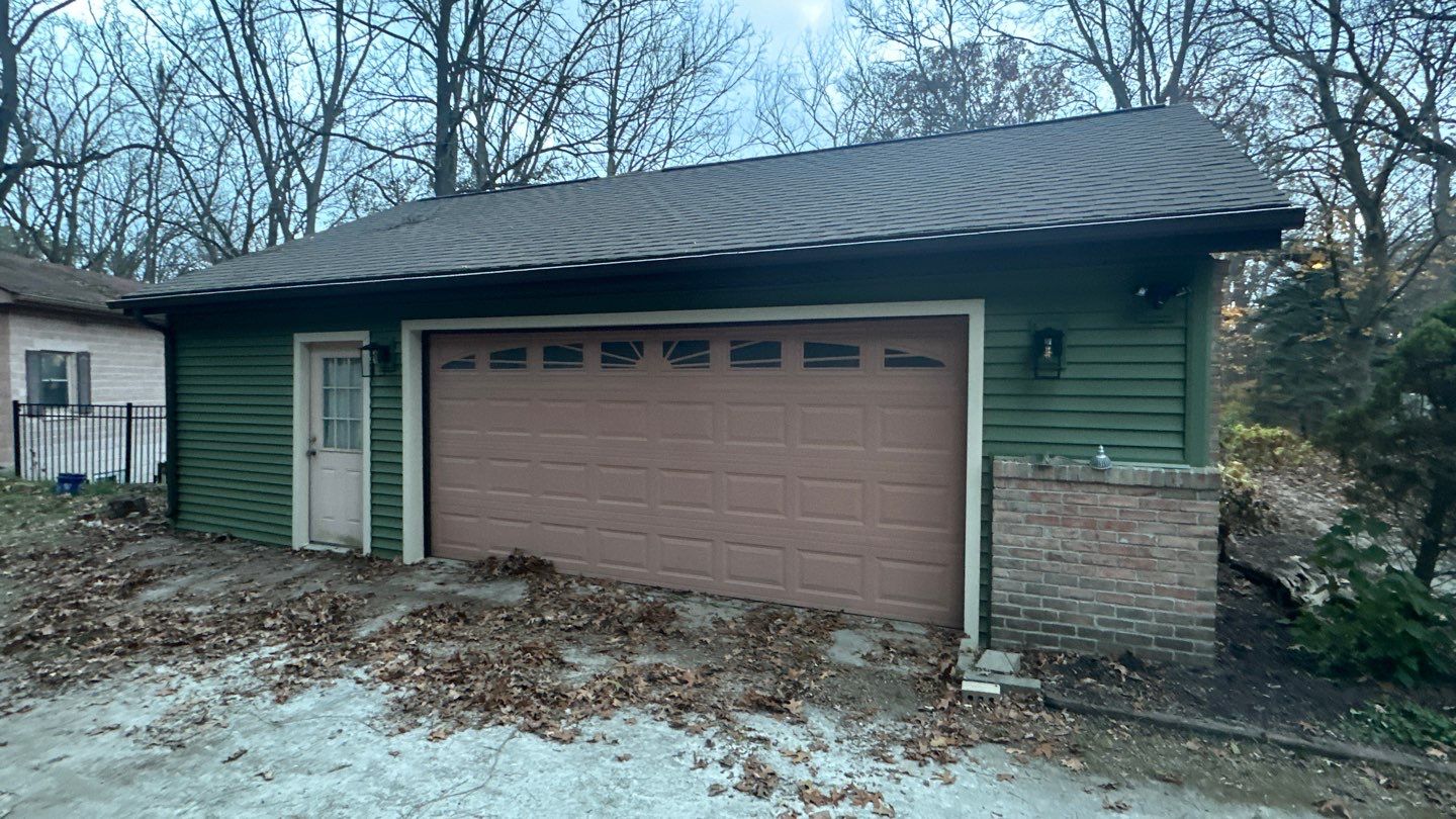 Siding Replacement using CertainTeed Restoration Classis D4 by 180 Contractors