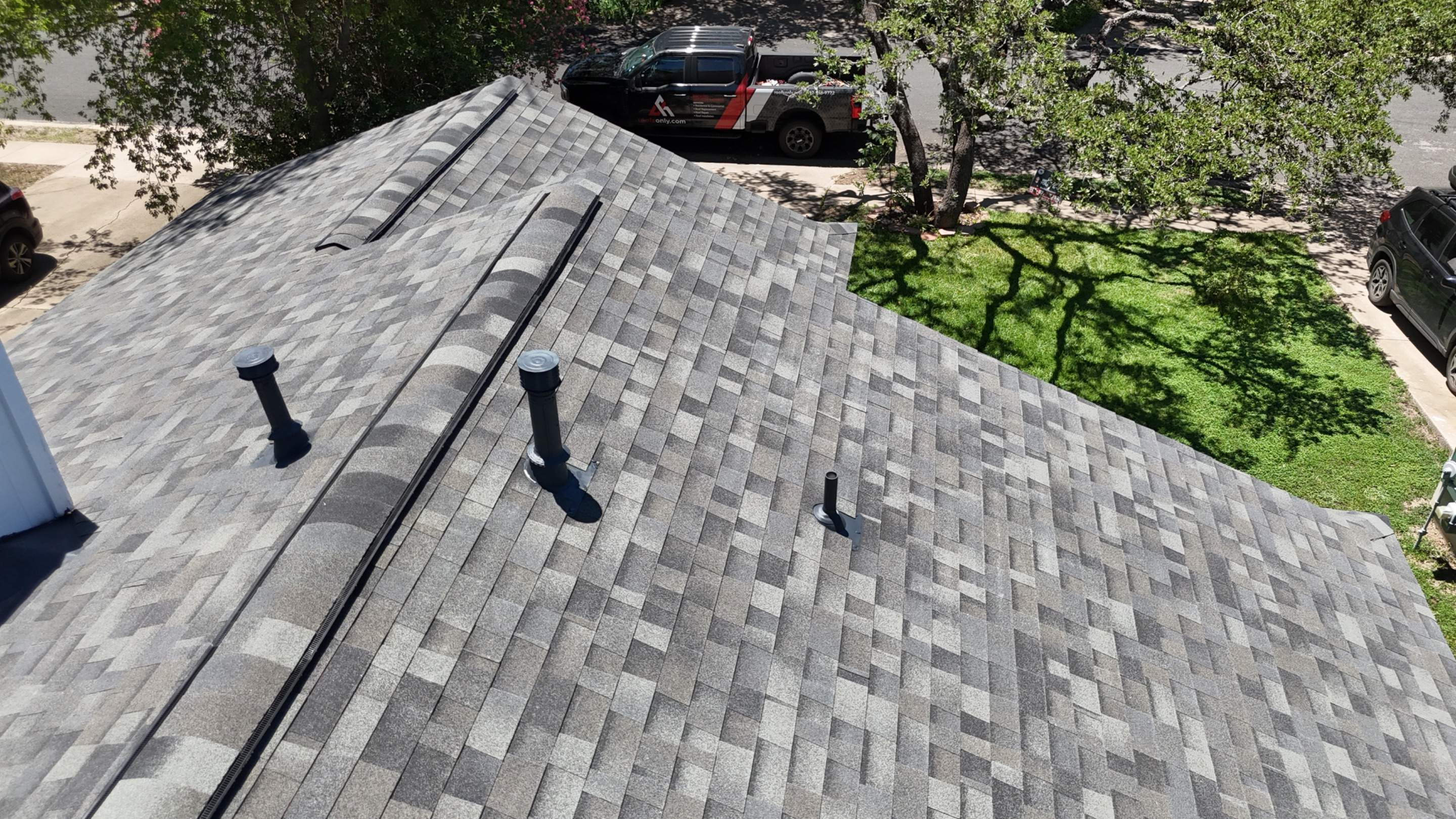 Storm Gray - Malarkey Highlander by RoofsOnly.com