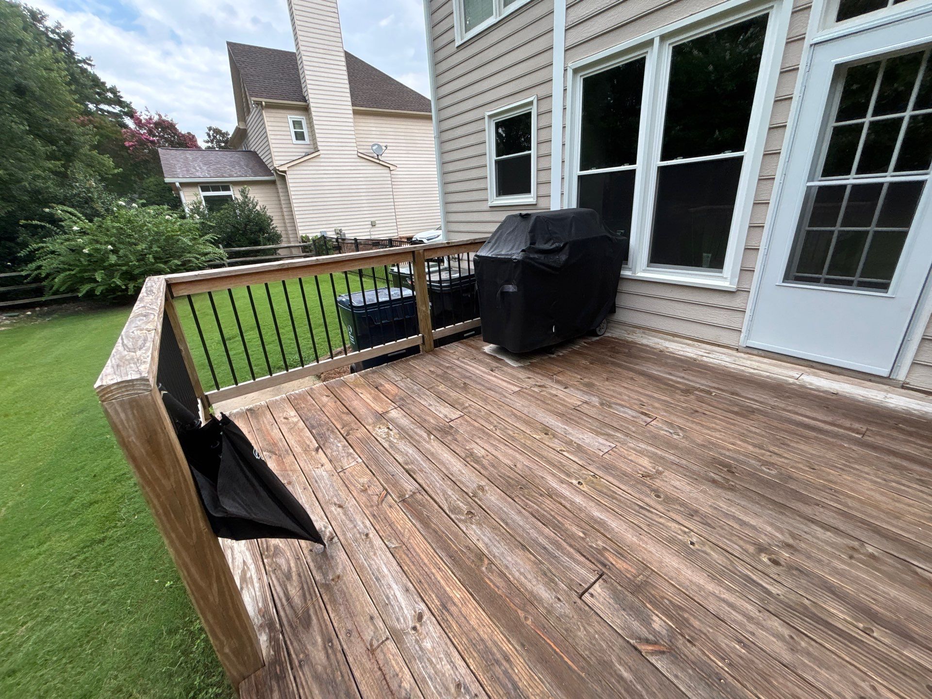 Deck using Wood Sealant by DuraSeal