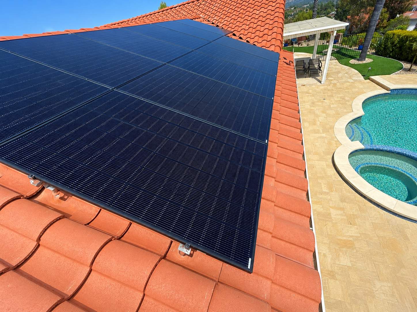 Solar Energy System and Tesla Powerwall Installation in Thousand Oaks by AWS Solar