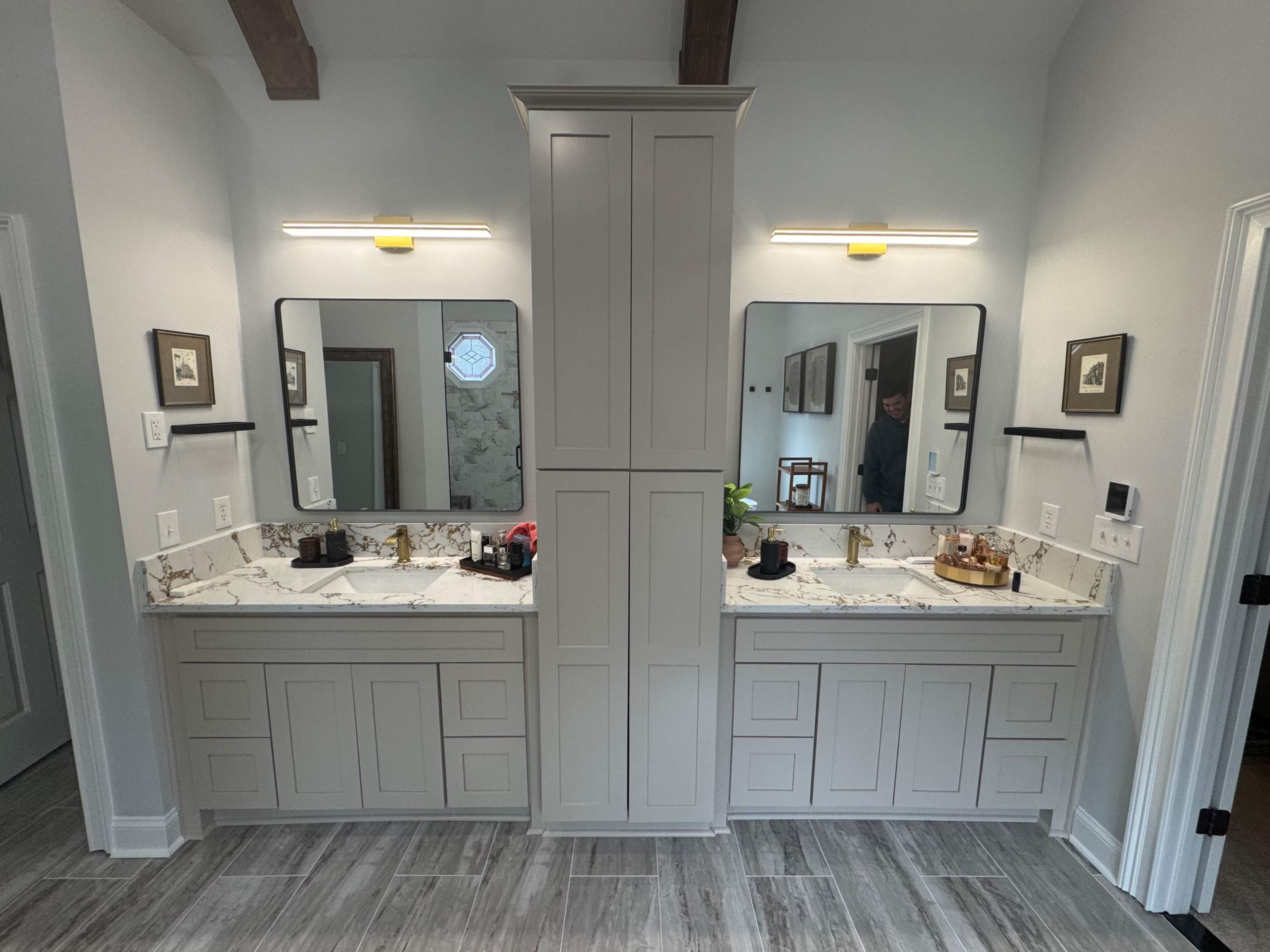 Master bathroom renovation by Prudencio
