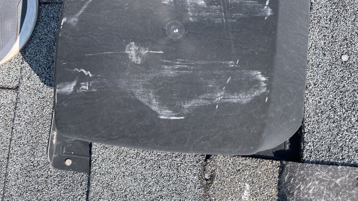 Nampa bungalow gets residential roofing using Owens Corning Oakridge in Teak  by ID Roofing LLC