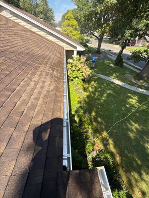 Gutter Cleaning in Freehold, NJ