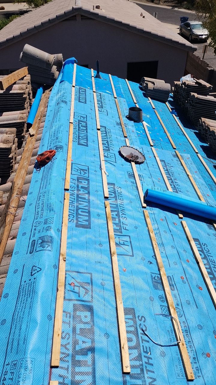 Santa Fe Blend Concrete Tile by Reimagine Roofing