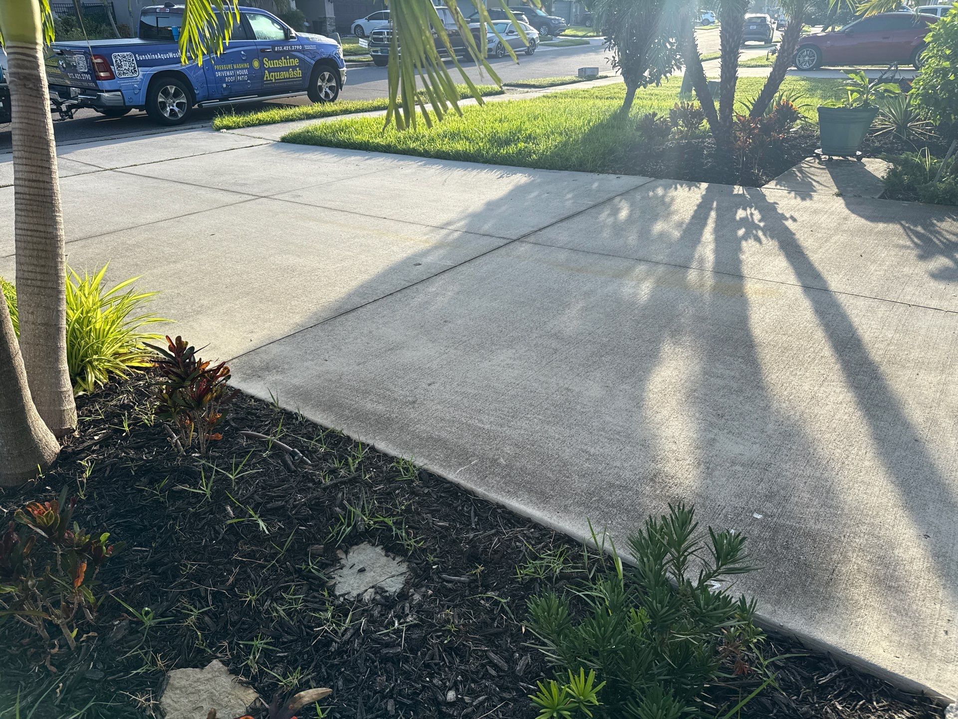 Concrete Driveway Cleaning Trevesta Palmetto FL by Sunshine AquaWash