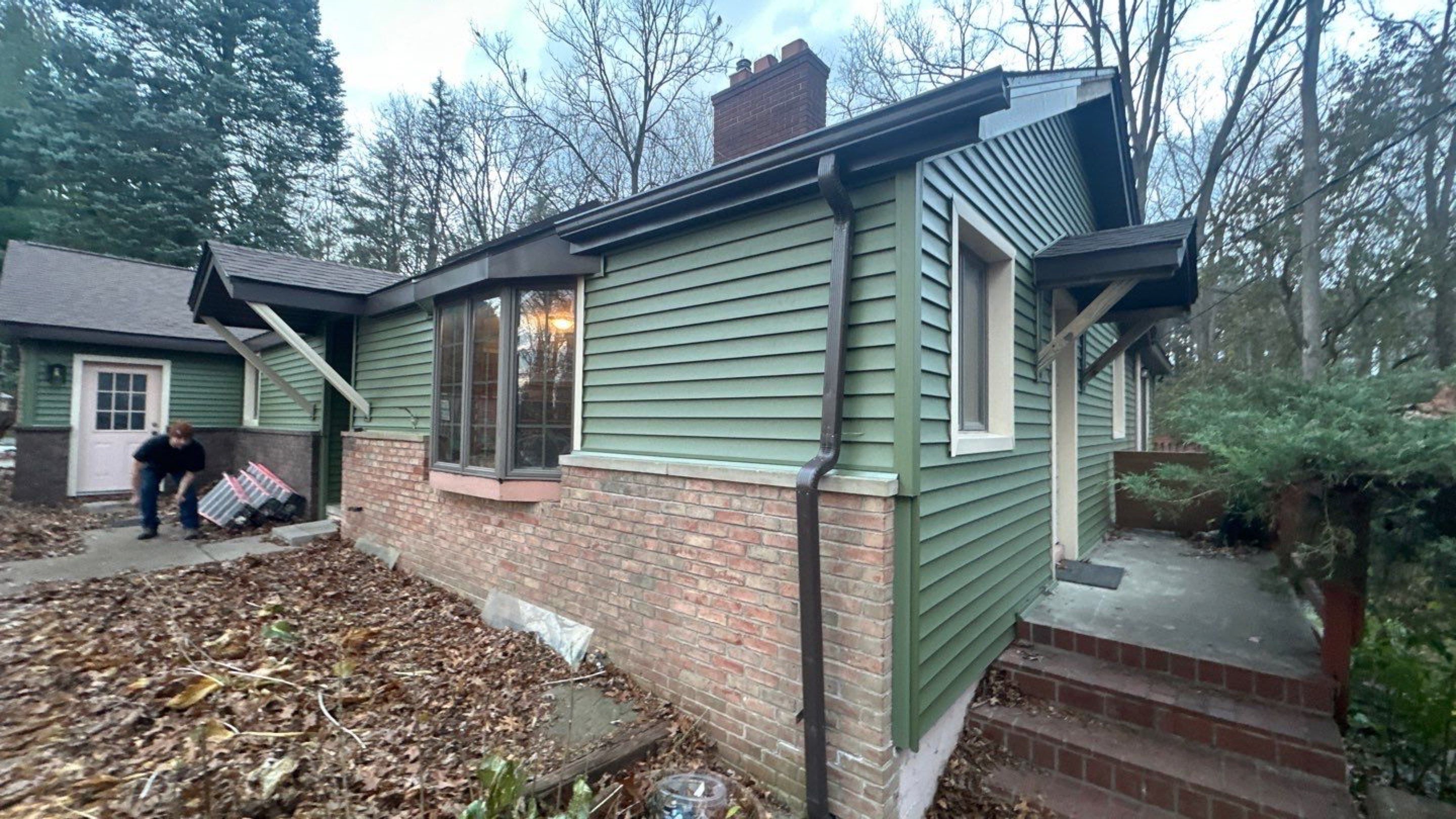 Siding Replacement using CertainTeed Restoration Classis D4 by 180 Contractors