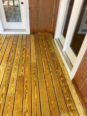 Weathered Deck using Wood Sealant