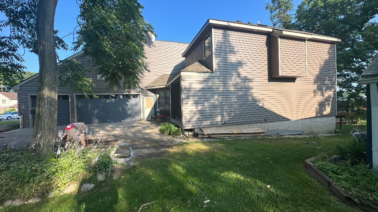 Siding Replacement using Certainteed Monogram D5 by 180 Contractors