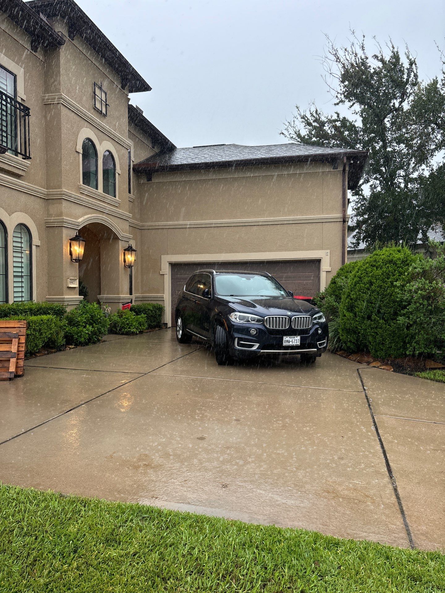 Residential Roofing Installation using Owen's Corning Duration (Lifetime) Shingles by Roof Repair Company