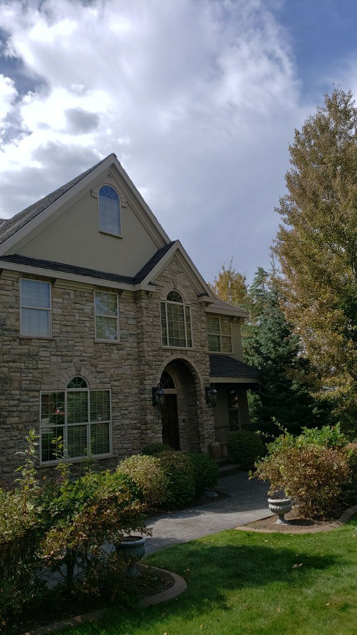 Residential Roofing Installation using GAF Glenwood Premium Shingle by The Roof Doctor