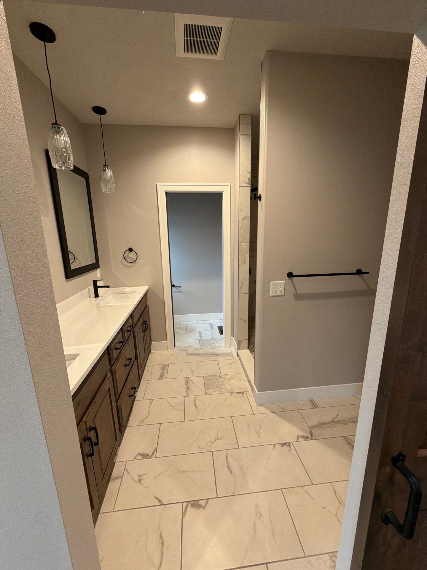 Sioux Falls Interior Finishing by Select Painting, Coatings & Garage Cabinets